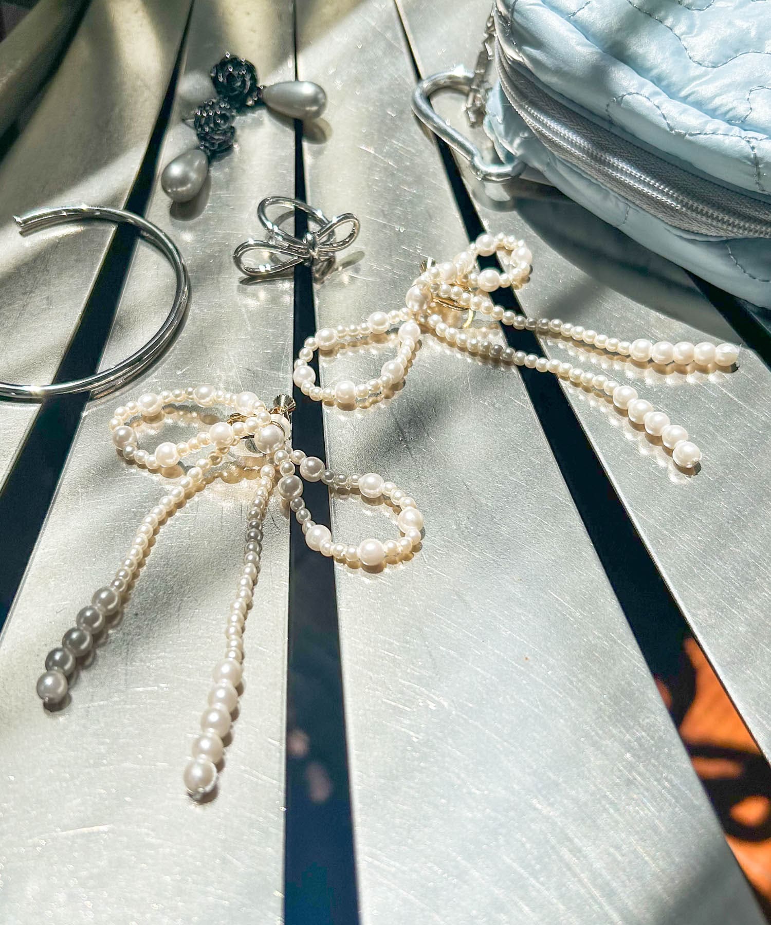 リボンビーズイヤリング IVO -