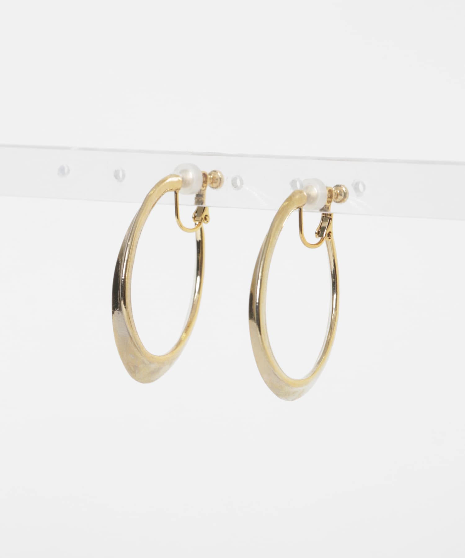 メタルビッグニュアンスフープイヤリング GLD -