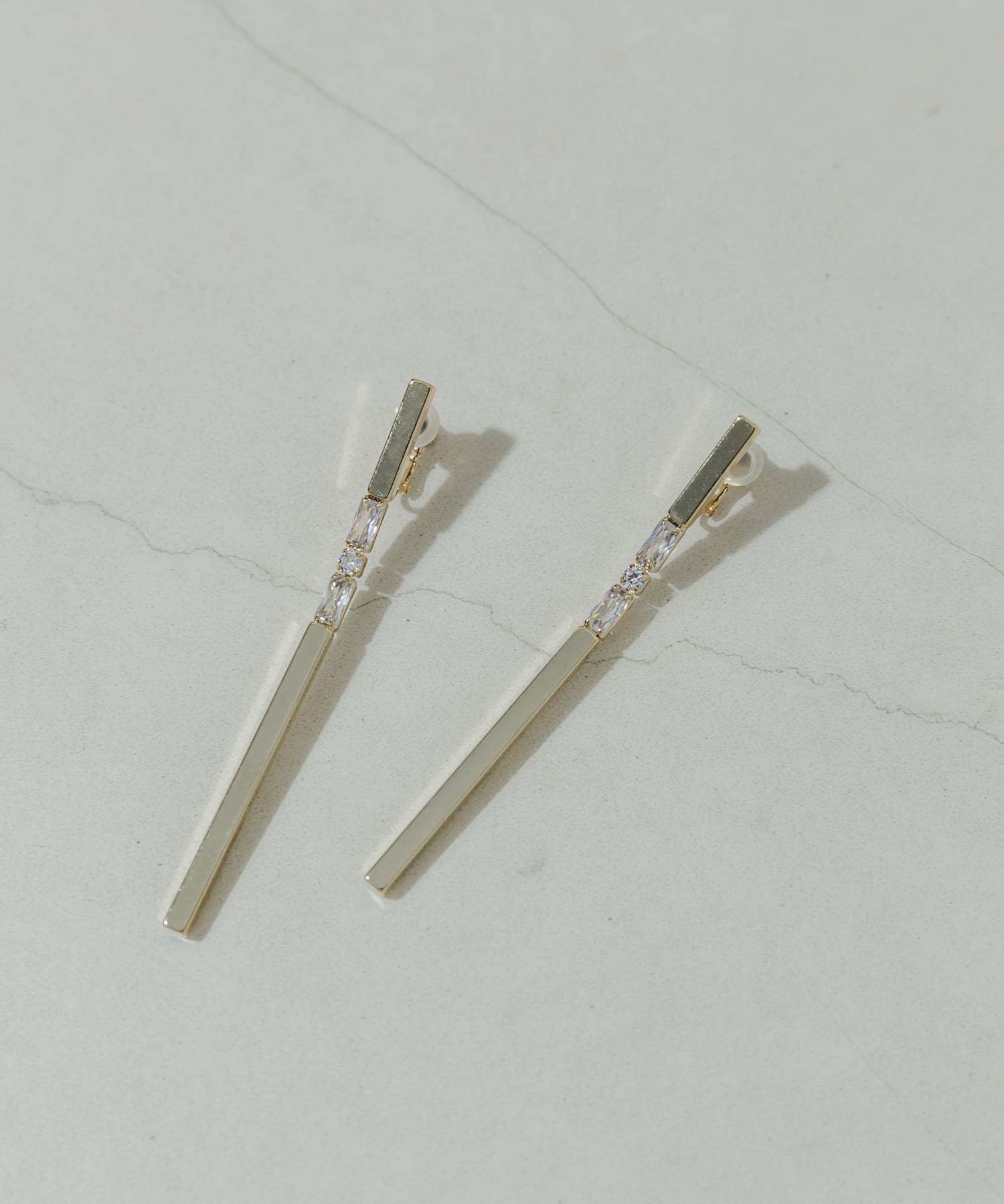 ロングスクエアビジューイヤリング GLD -