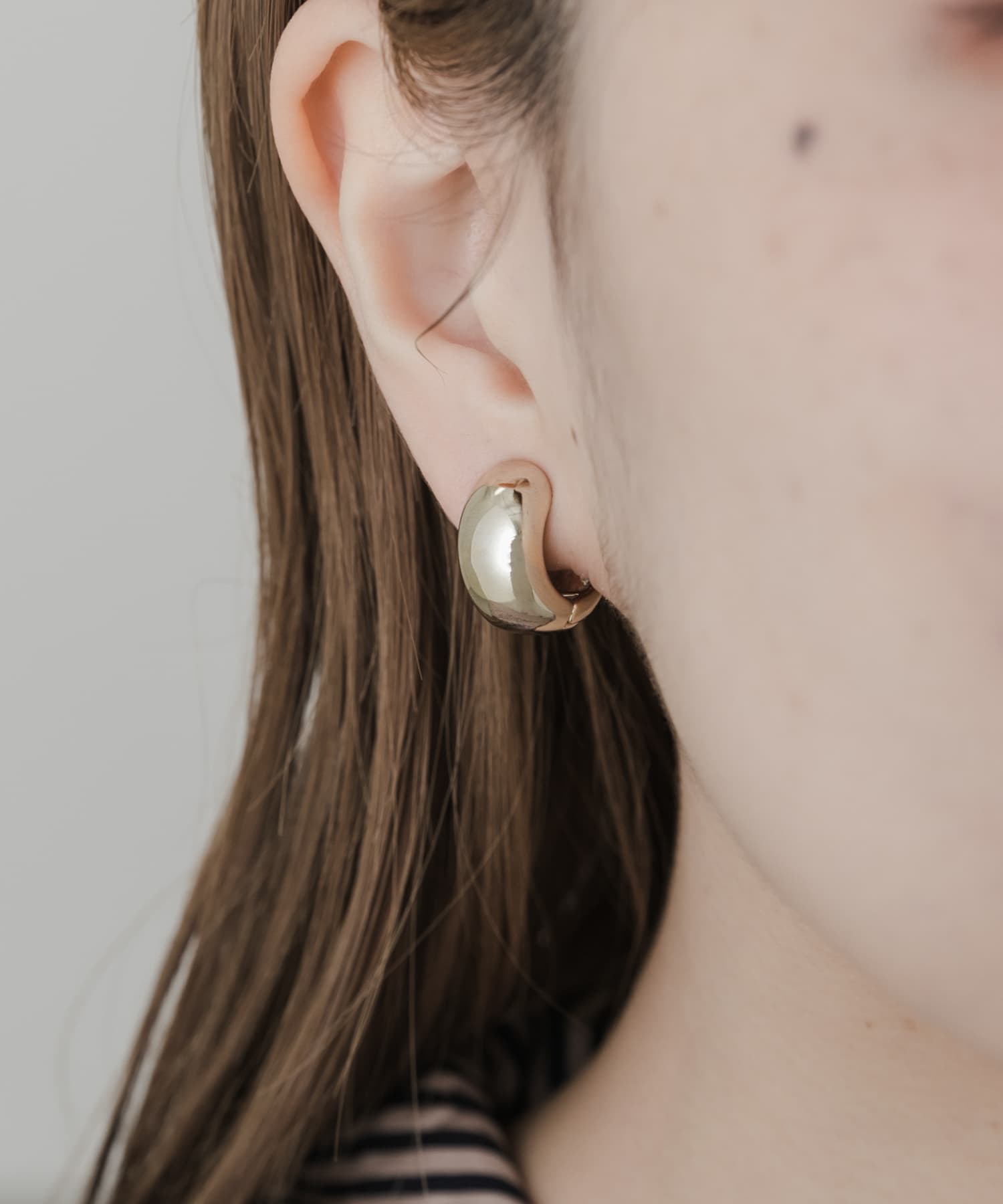 メタルワイドフープクリップイヤリング GLD -