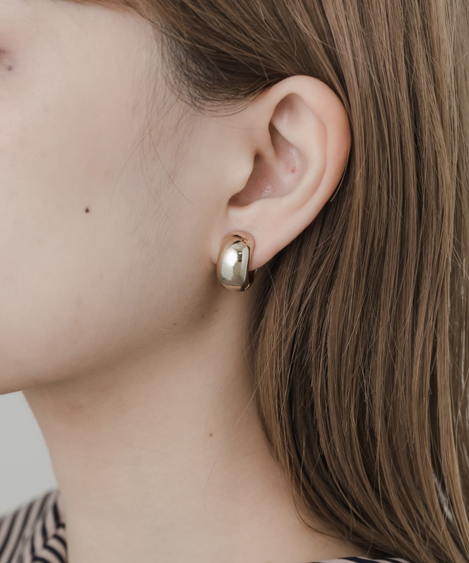 メタルワイドフープクリップイヤリング GLD -