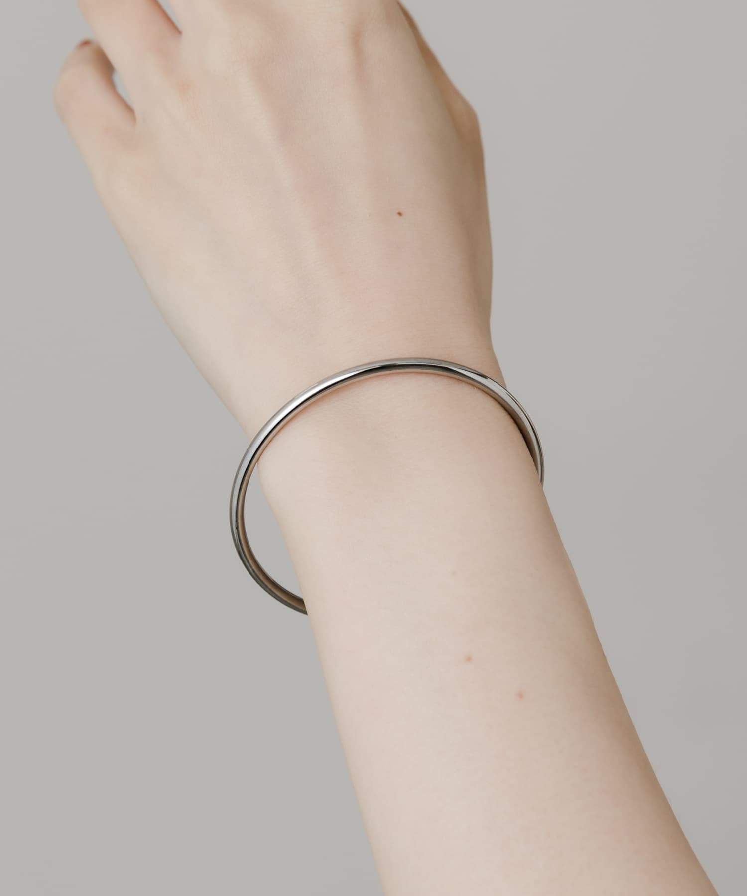 ステンレスシンプルバングル 3mm SLV -