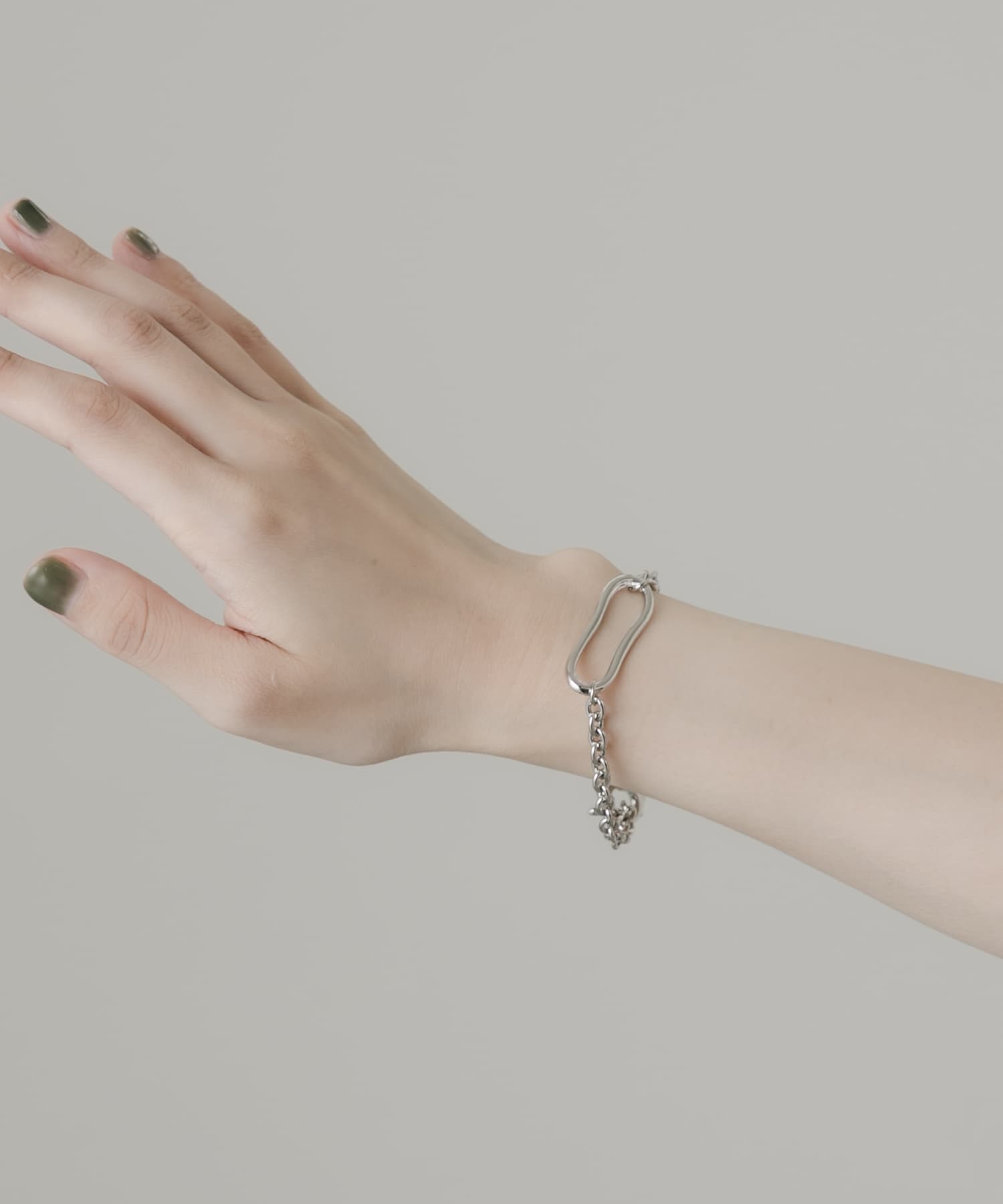 ニュアンスオーバルマンテルブレスレット SLV -