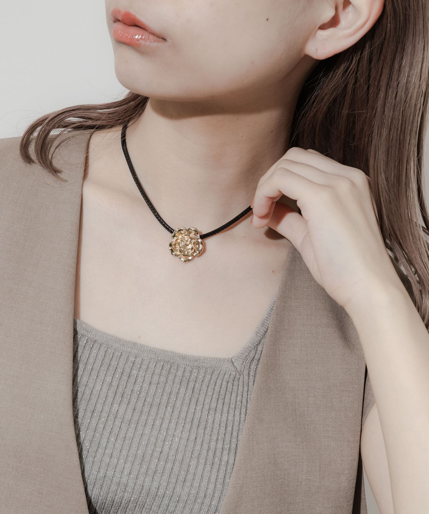 メタルローズチョーカーマンテルネックレス BLK/GLD -