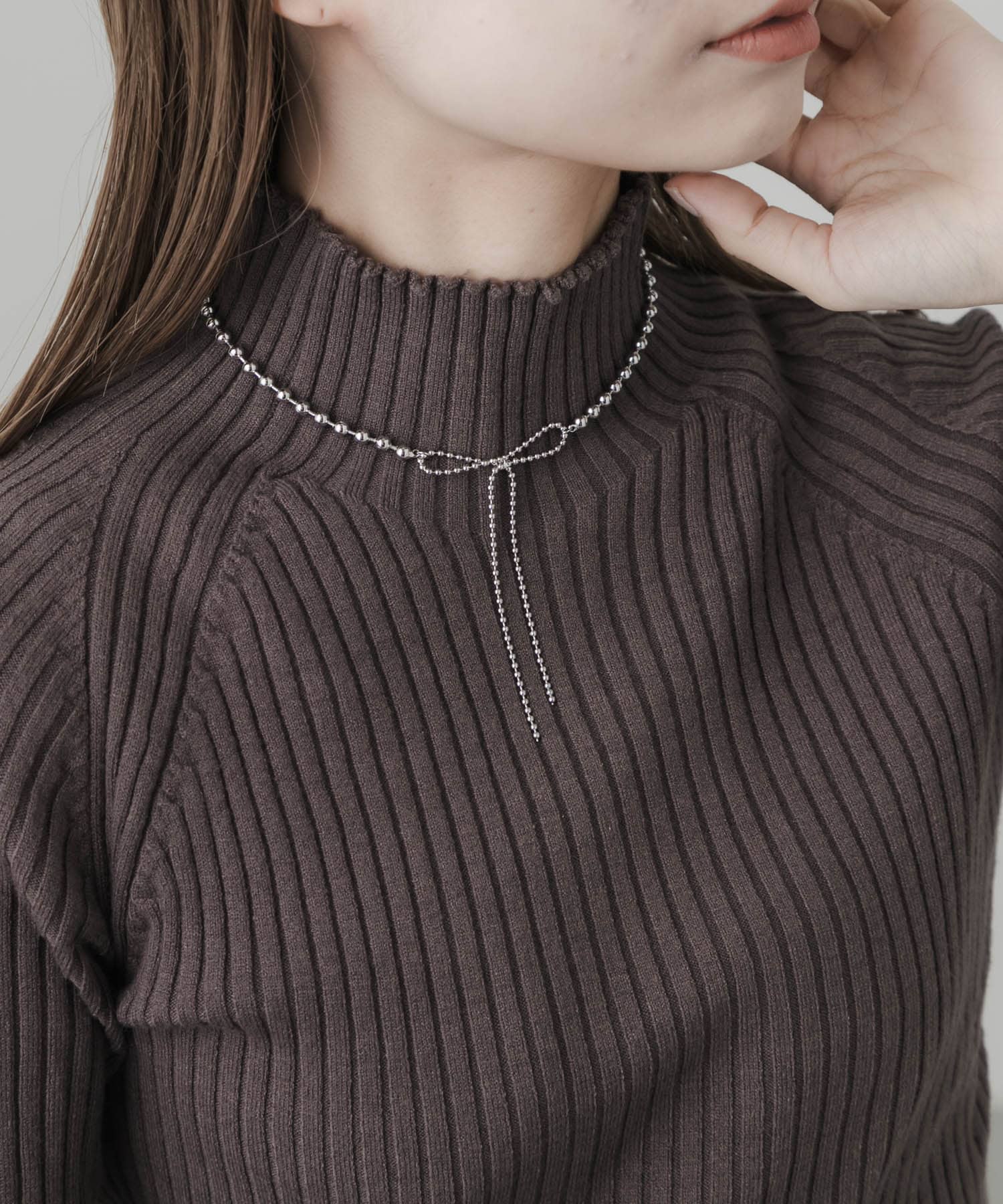 トップメタルボールリボンネックレス SLV -