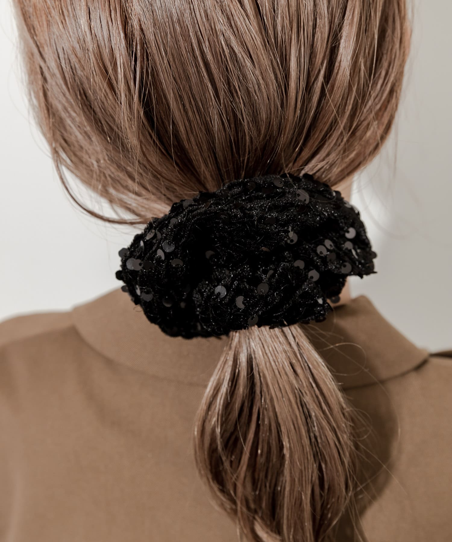 スパンコールシュシュ BLK -