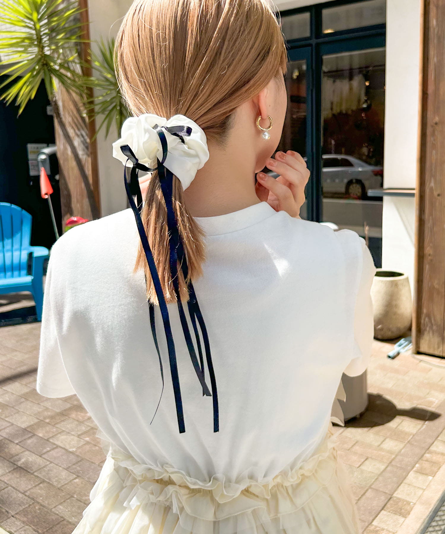 サテンリボンボリュームシュシュ WHT -
