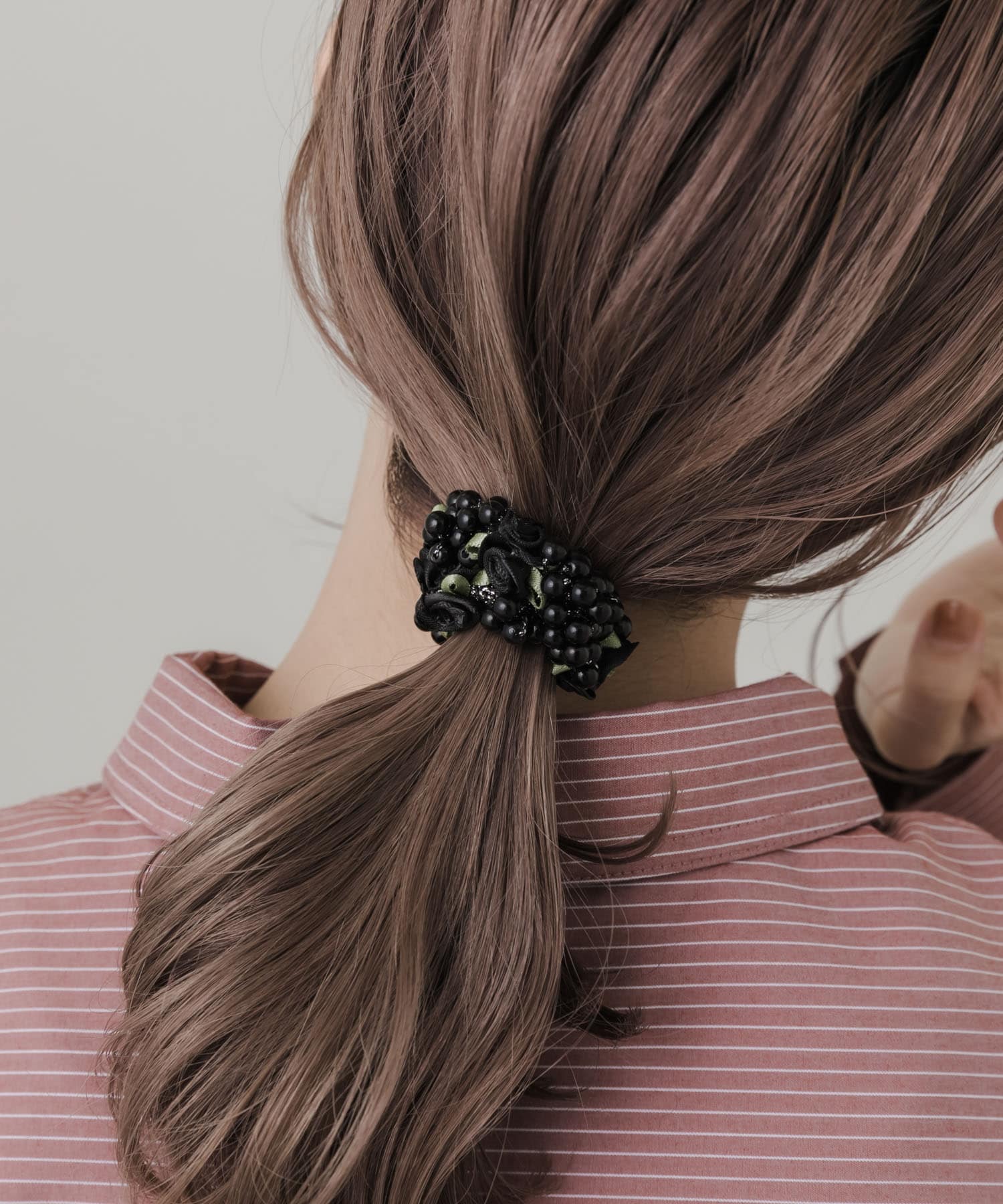 グレインローズボリュームヘアポニー BLK -