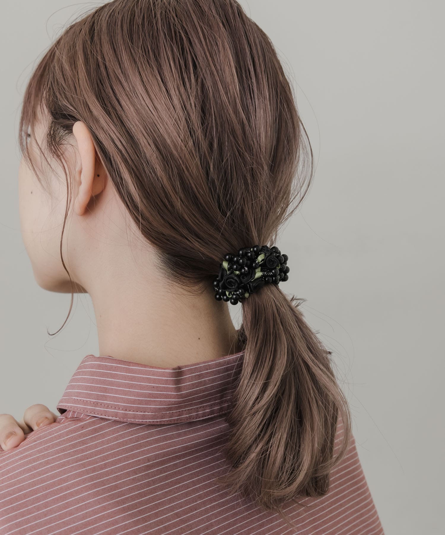 グレインローズボリュームヘアポニー BLK -