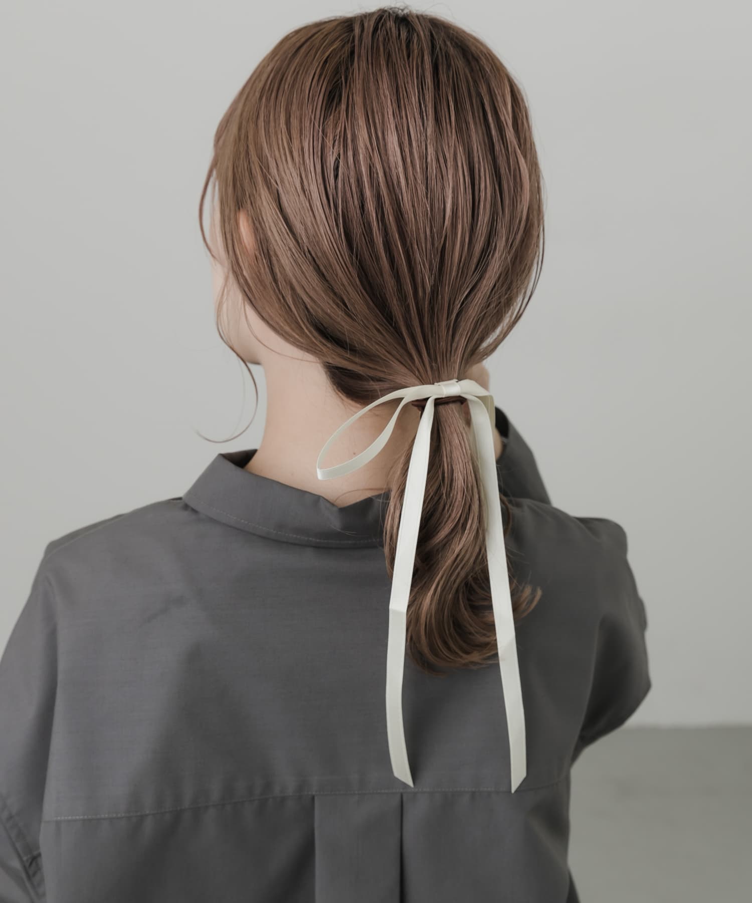 ロングサテンリボンヘアポニー IVO -