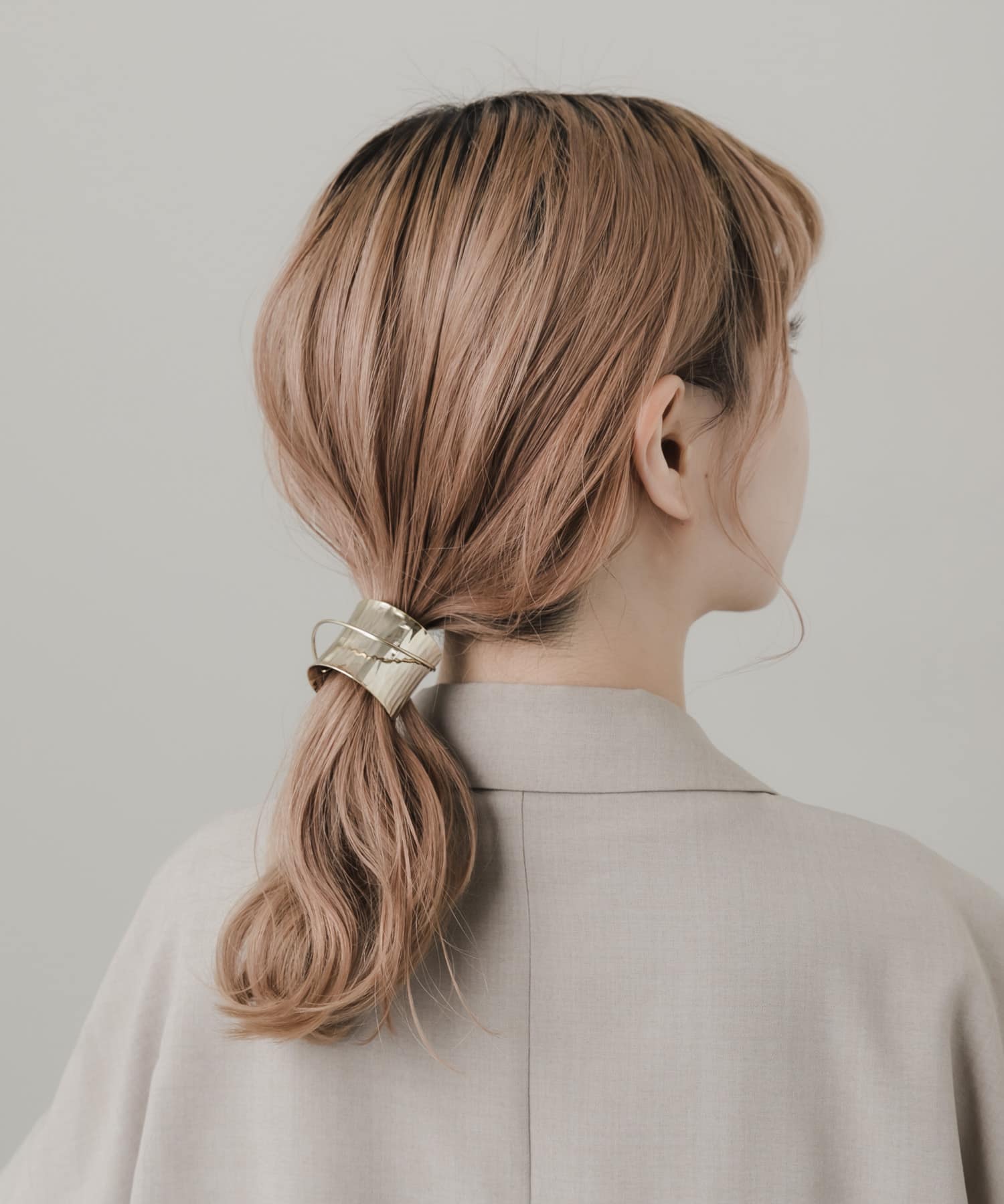 ニュアンスメタルプレートヘアカフ GLD -