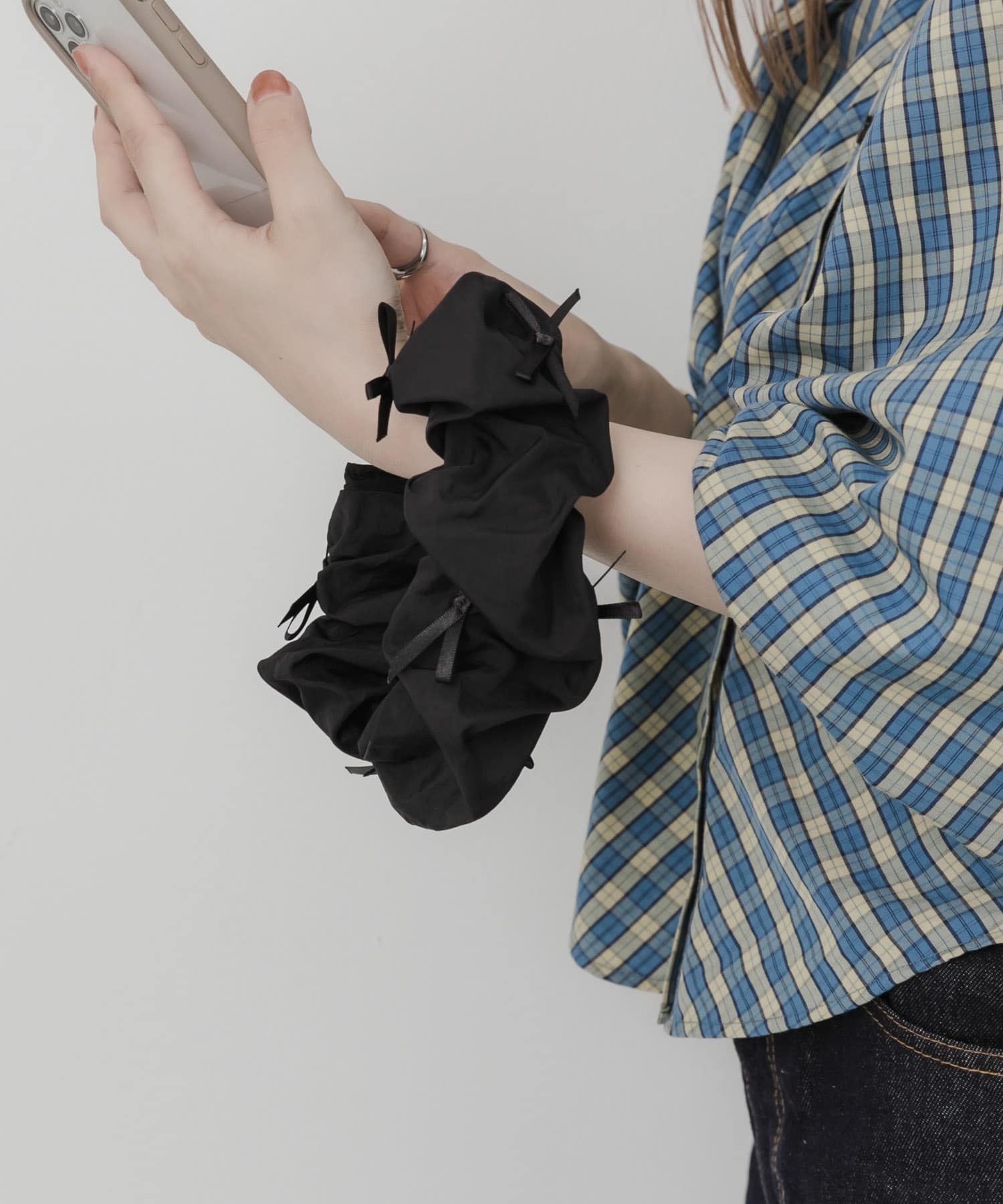 リボンシュシュハンドルストラップ BLK -