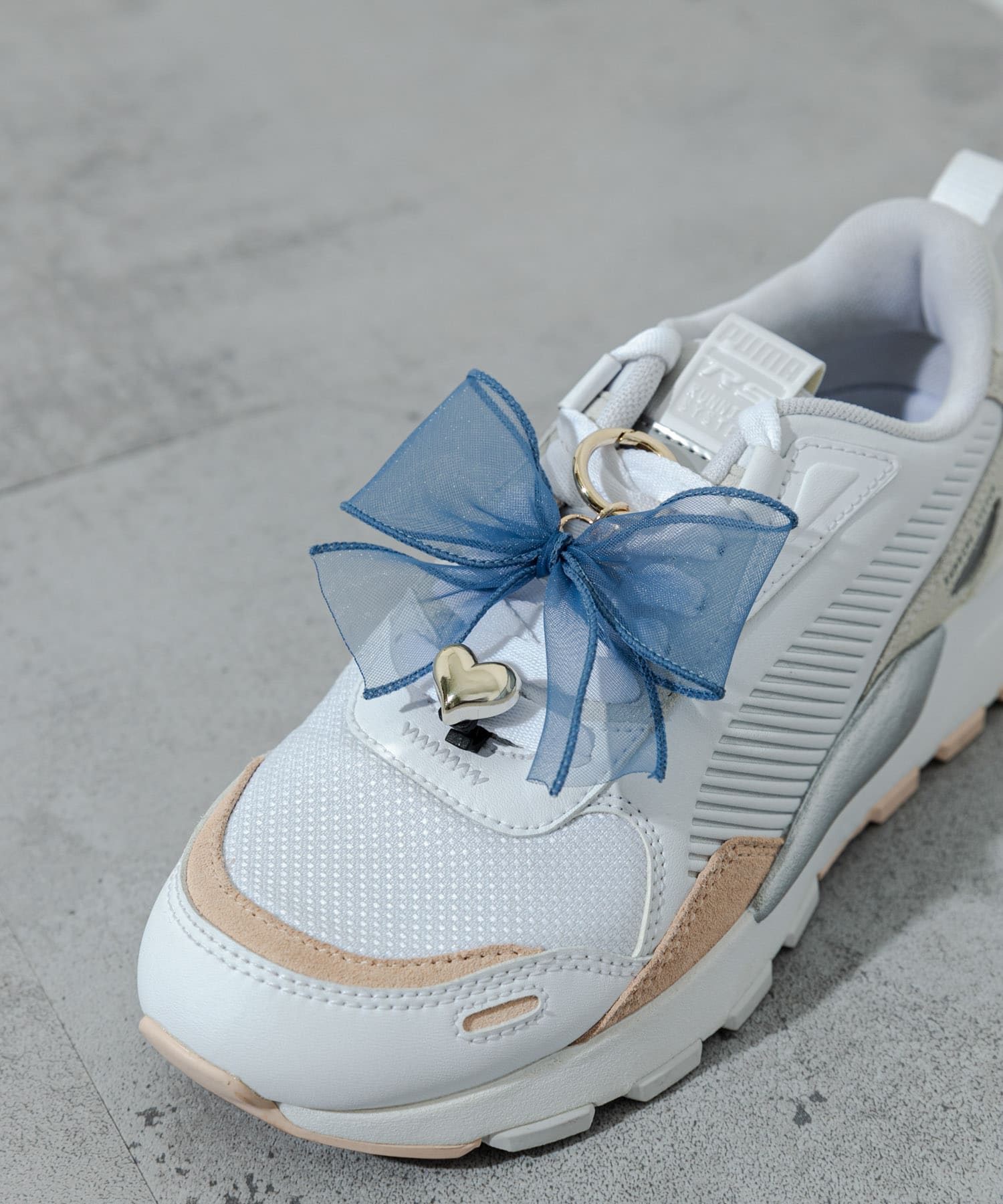リボンハートアシメスニーカーチャーム BLU/GLD -