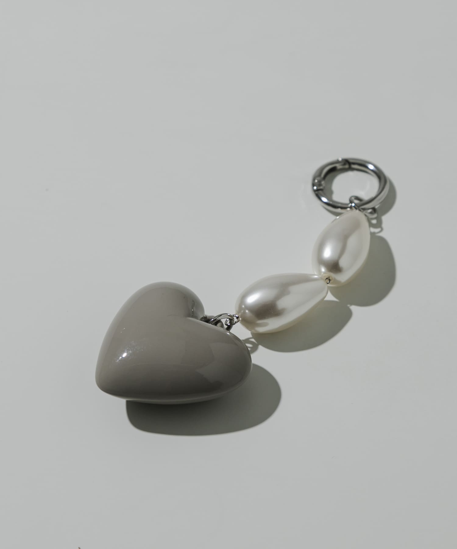プランプハートパールキーチェーン GRY -