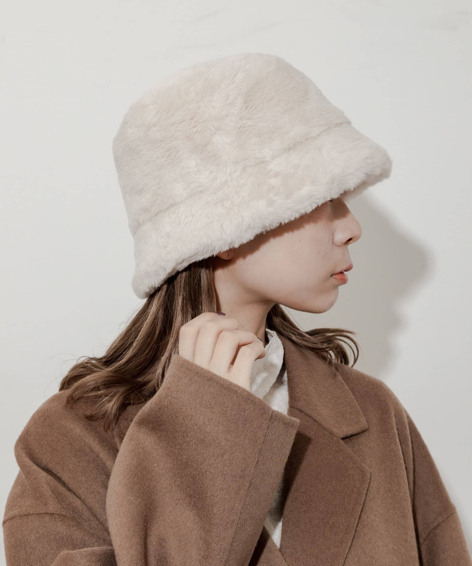 ファーバケットハット IVO -