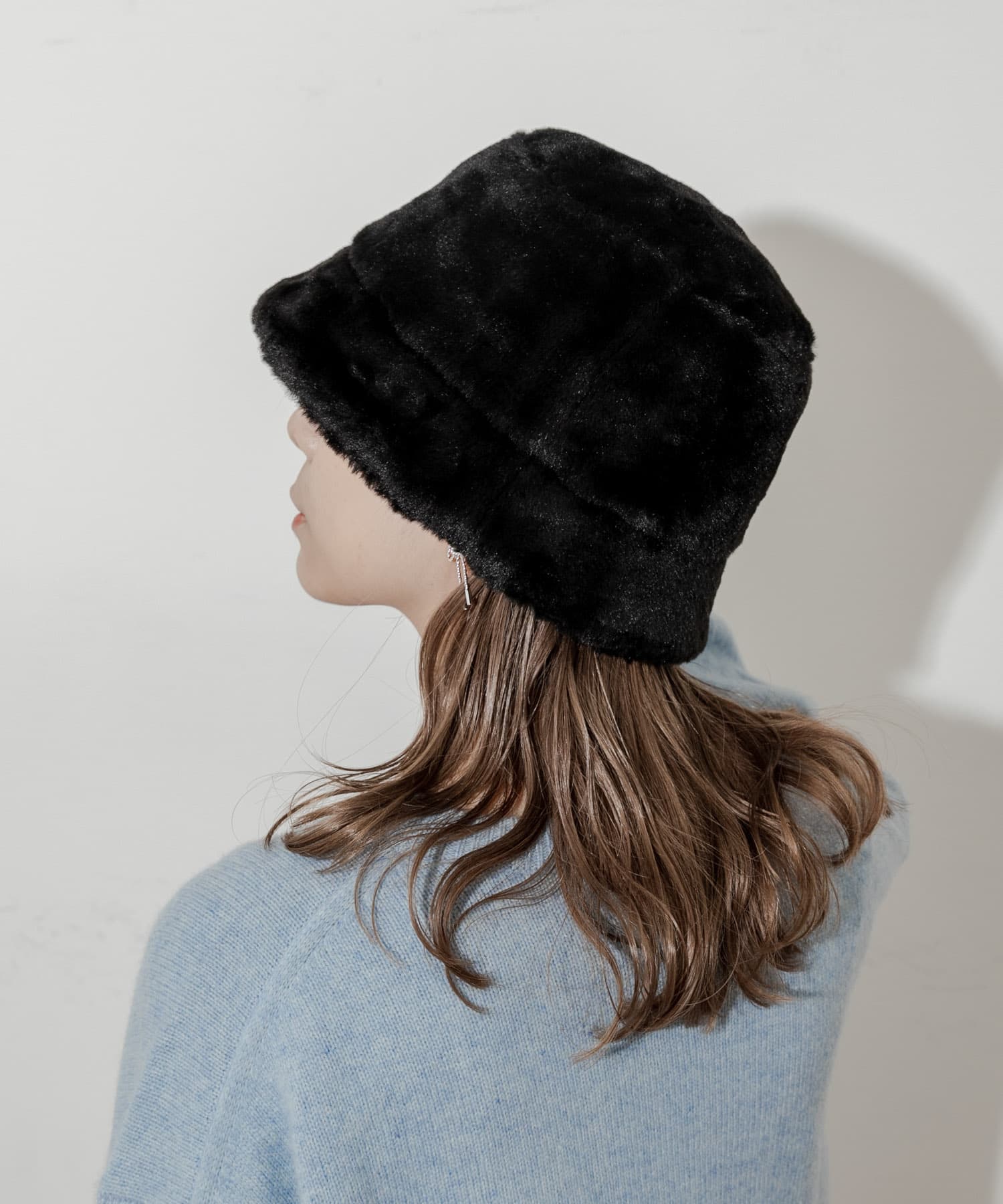 ファーバケットハット BLK -