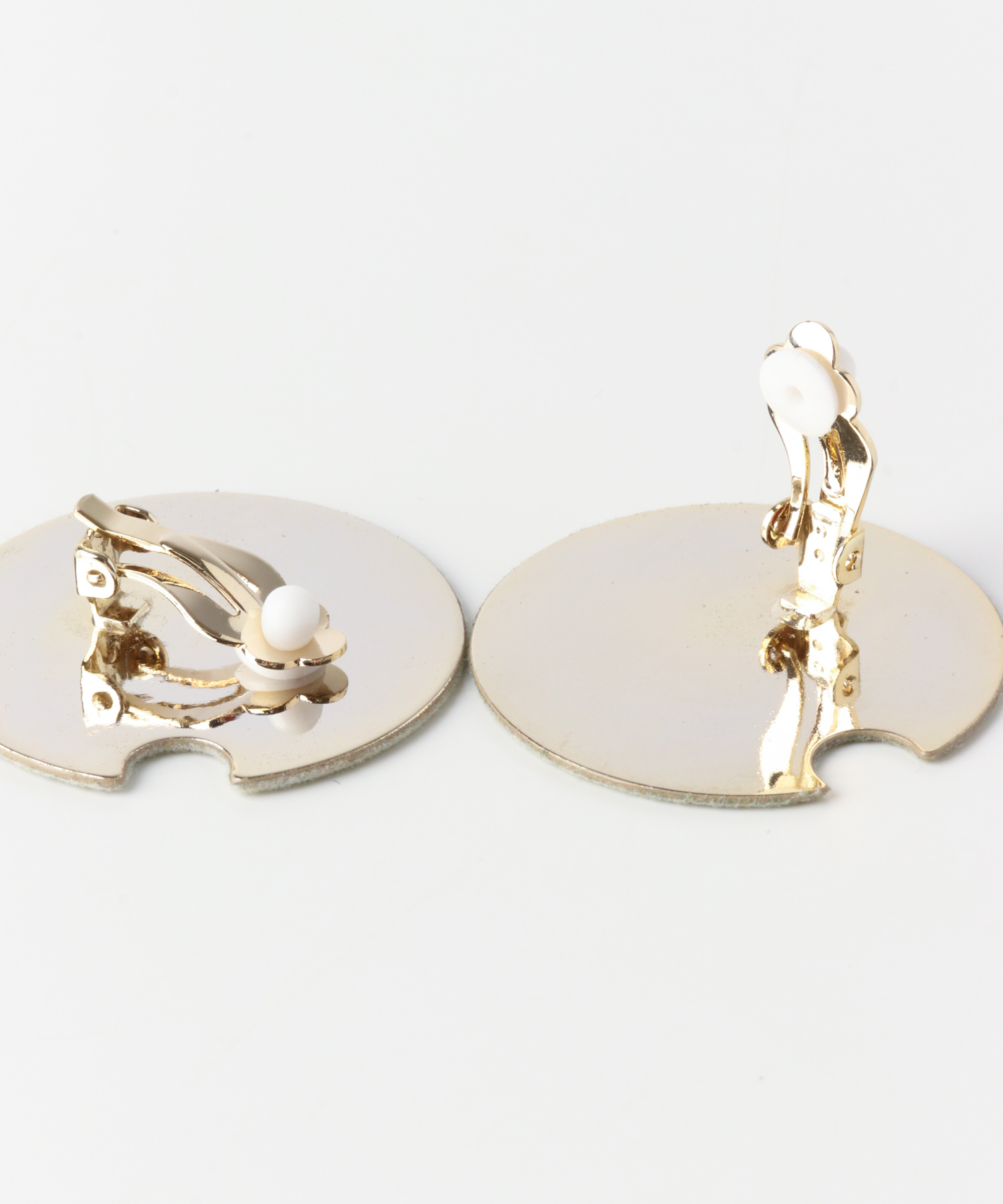 フロッキーマルプレートイヤリング∴ GRY -