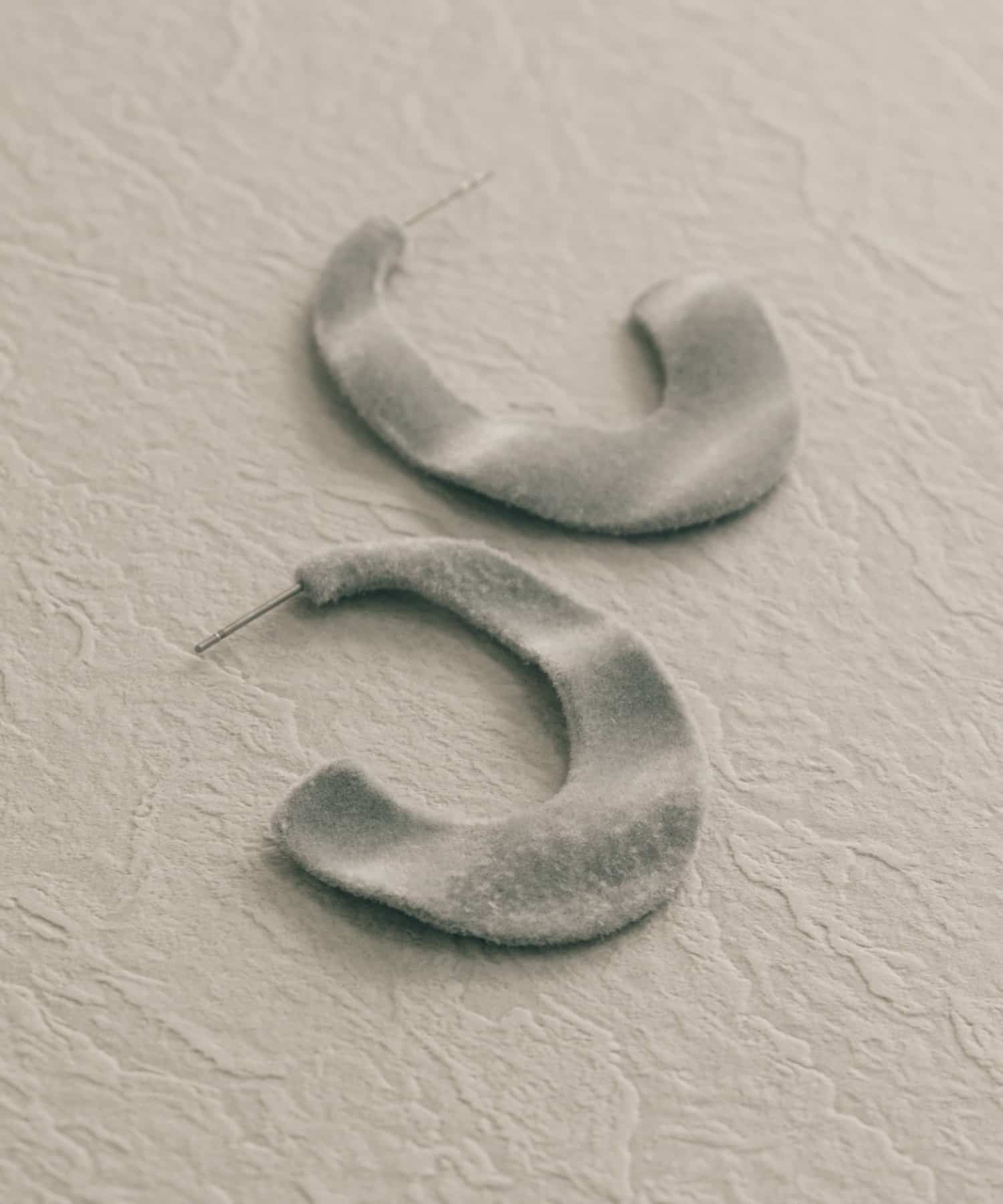 フロッキーダエンナミナミピアス∴