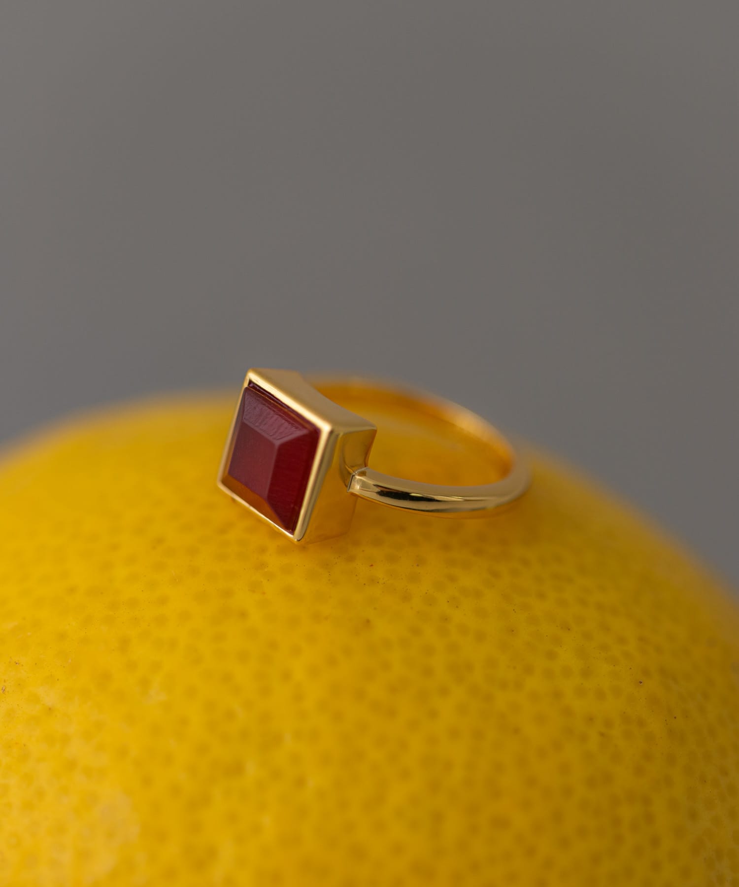 SMELLY so’　square carnelian ring GD/RE 11