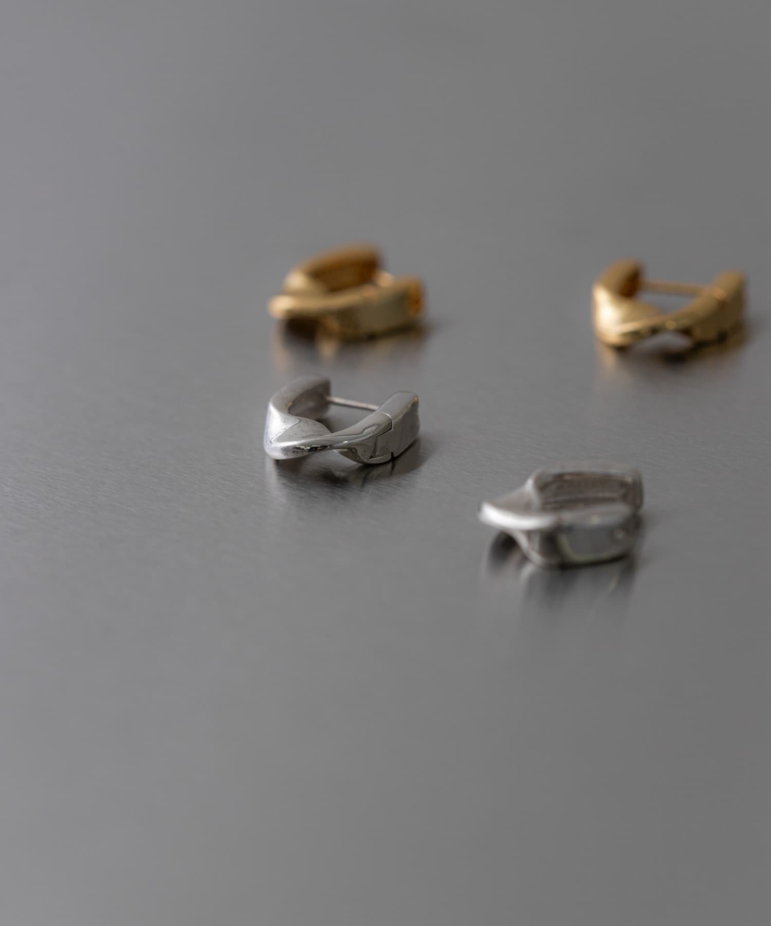 SMELLY so’　twist pierce SLV -