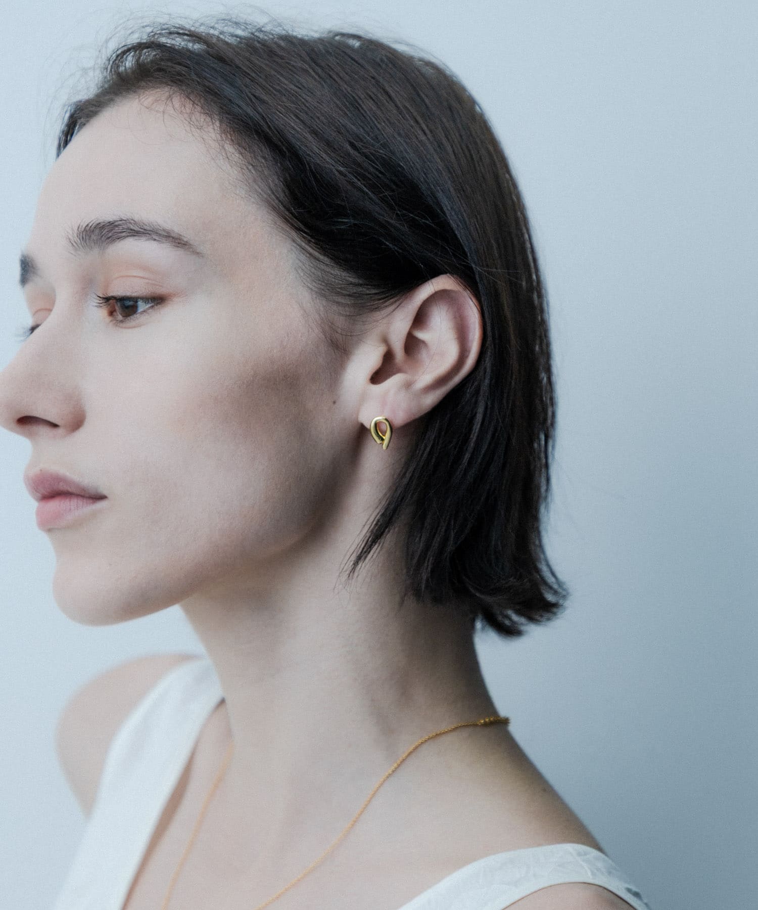 SMELLY so’　asymmetric solid pierce GLD -