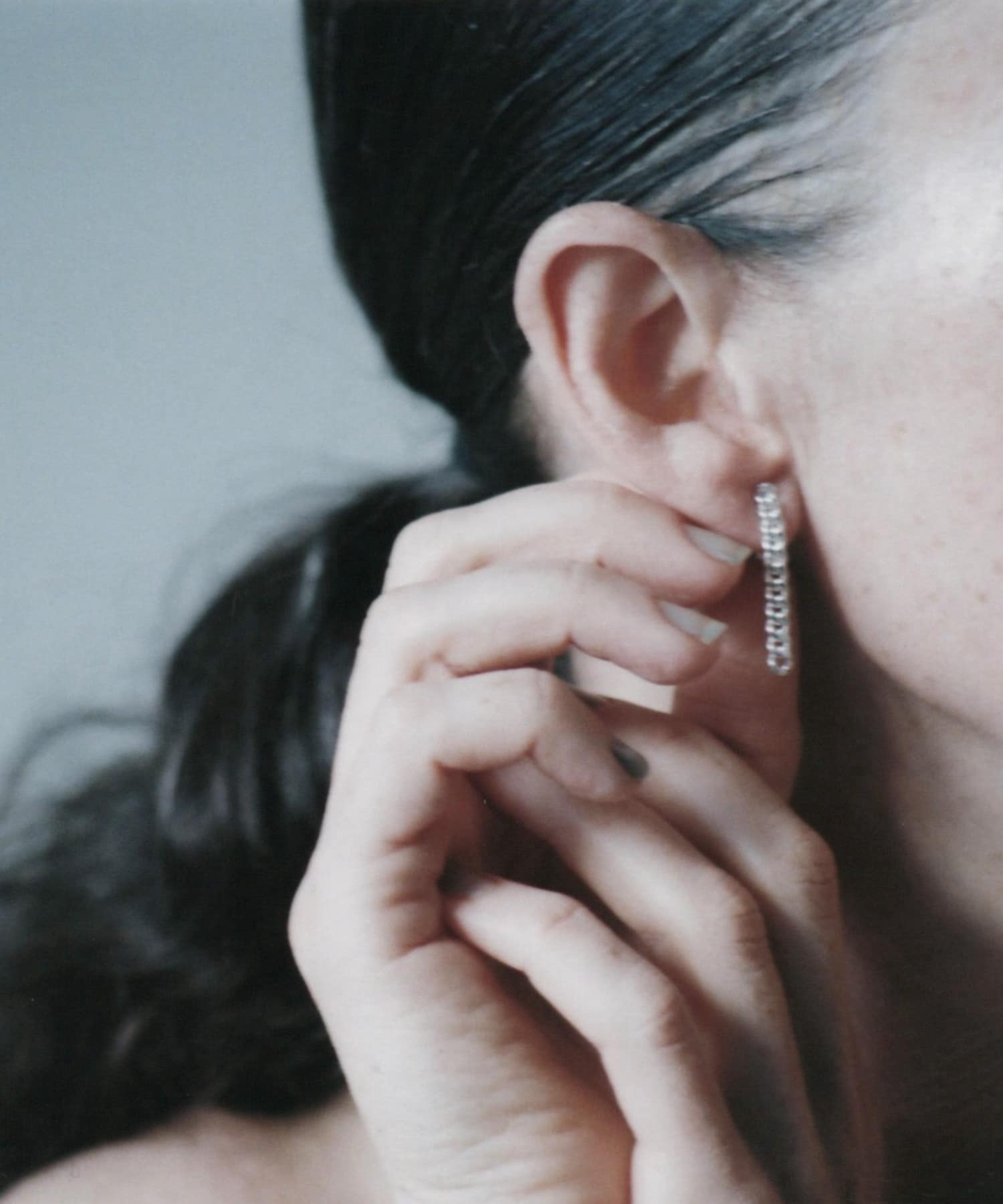 SMELLY so’　asymmetry chain earring SLV -