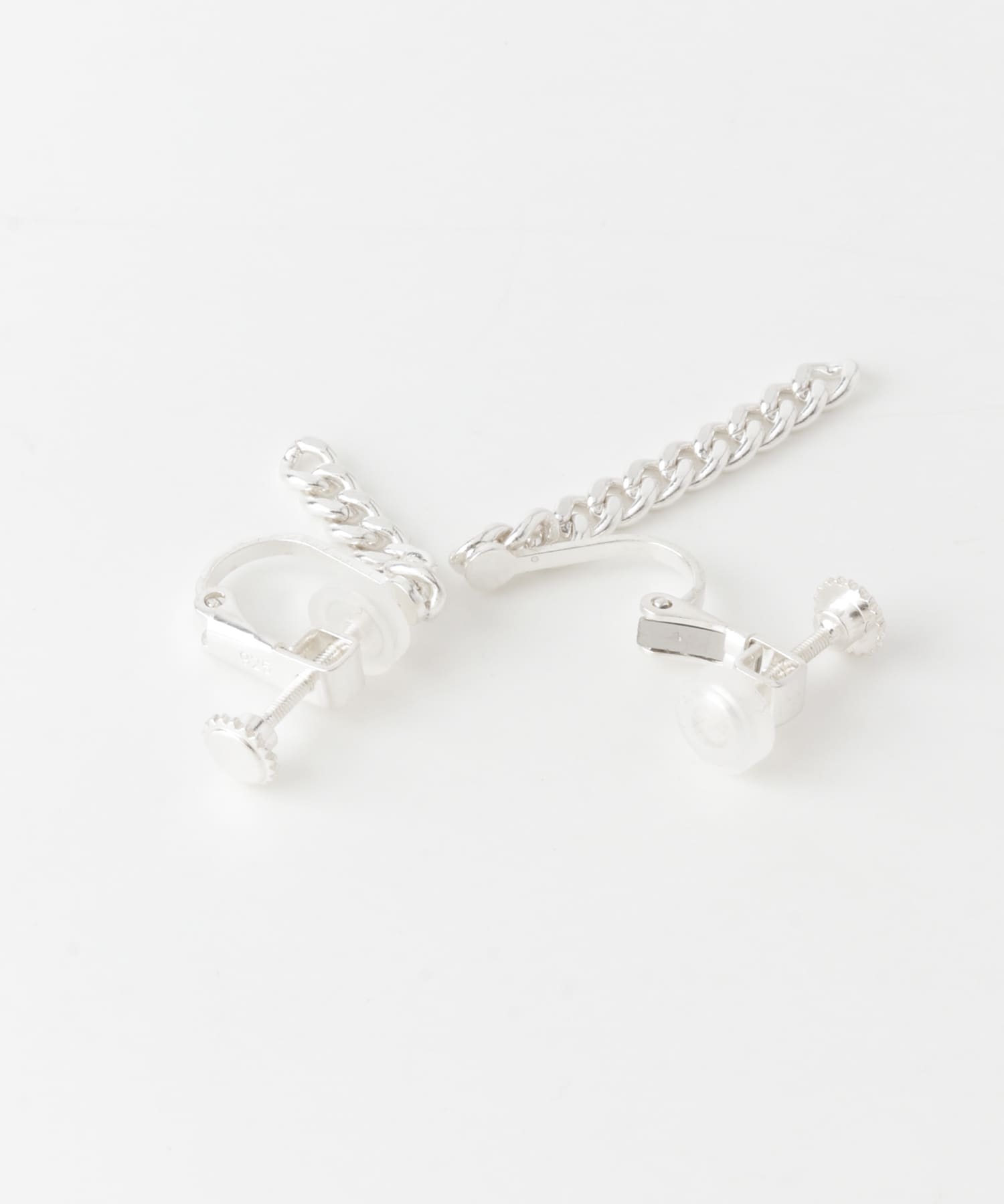 SMELLY so’　asymmetry chain earring SLV -