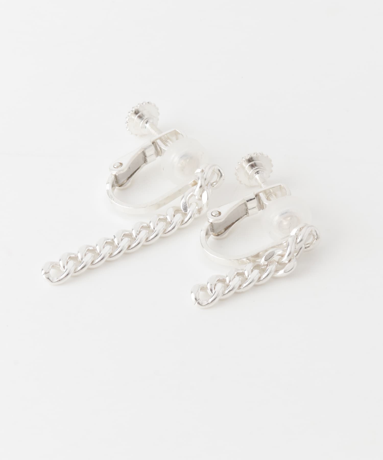 SMELLY so’　asymmetry chain earring SLV -