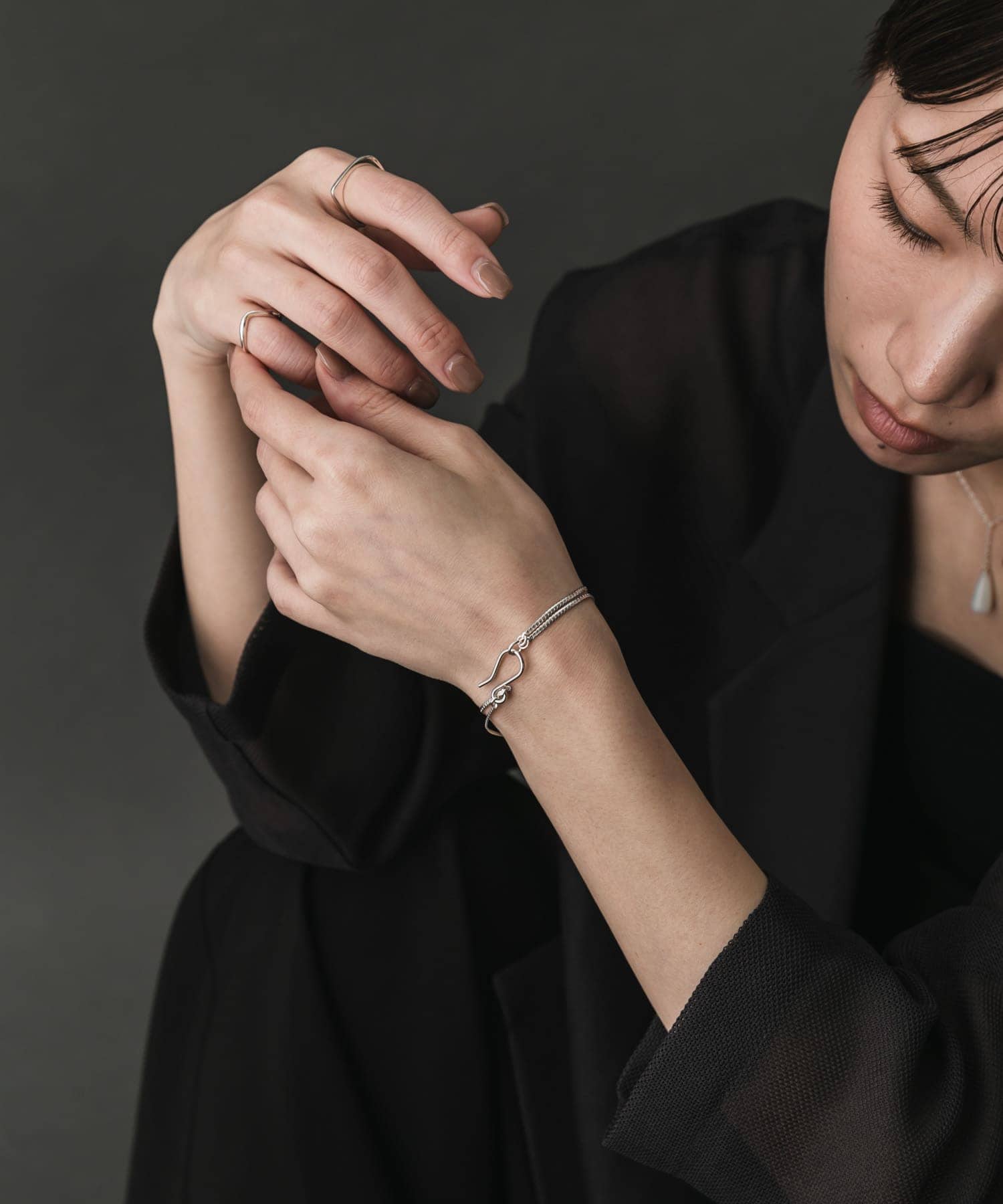 SMELLY so’　double chain bracelet SLV -