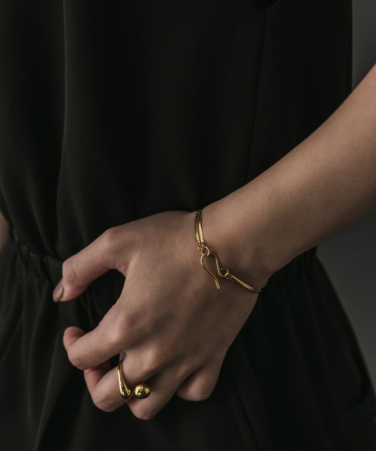 SMELLY so’　double chain bracelet GLD -