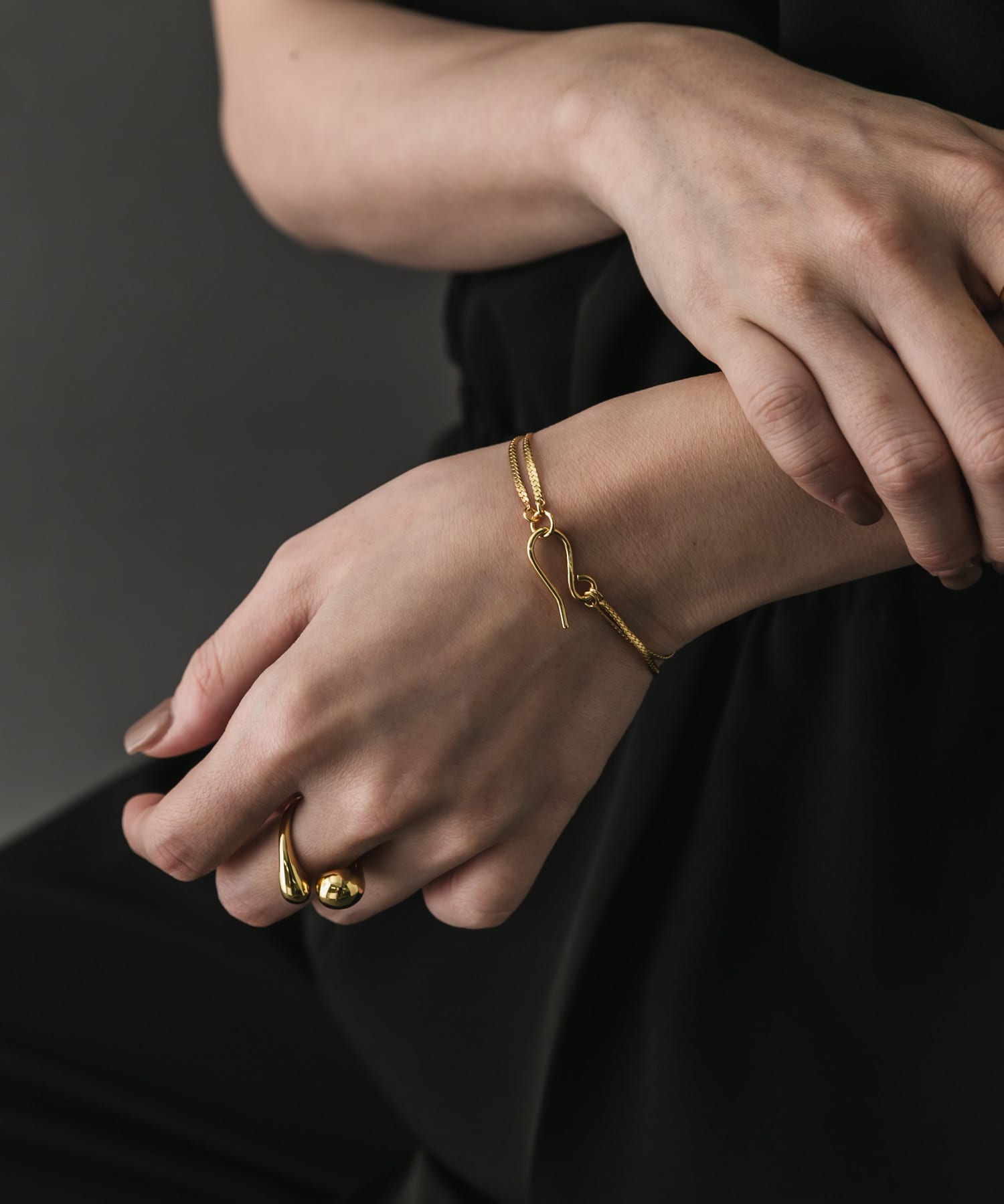 SMELLY so’　double chain bracelet GLD -