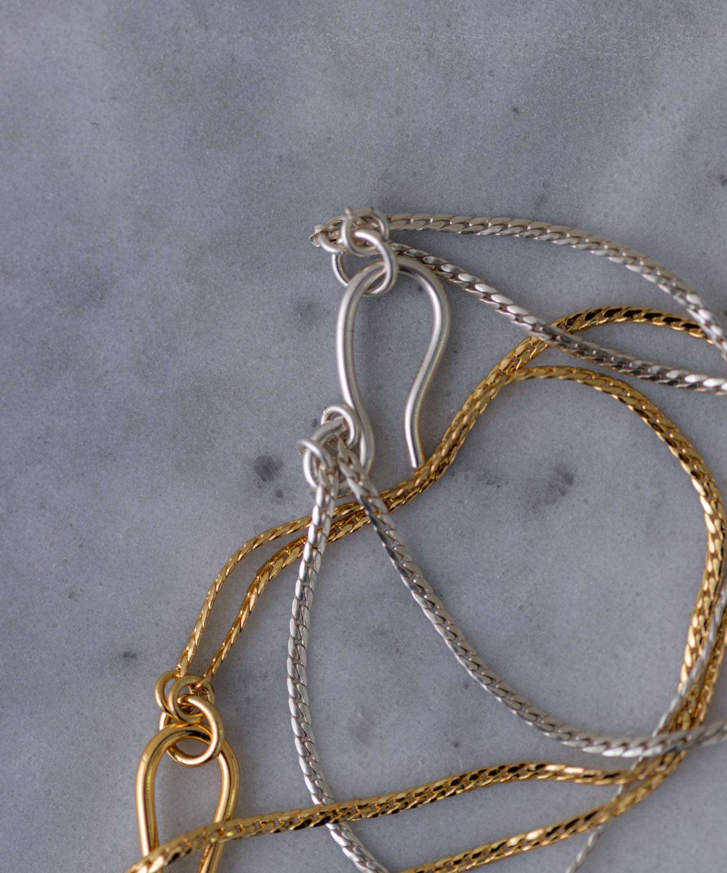 SMELLY so’　double chain bracelet GLD -