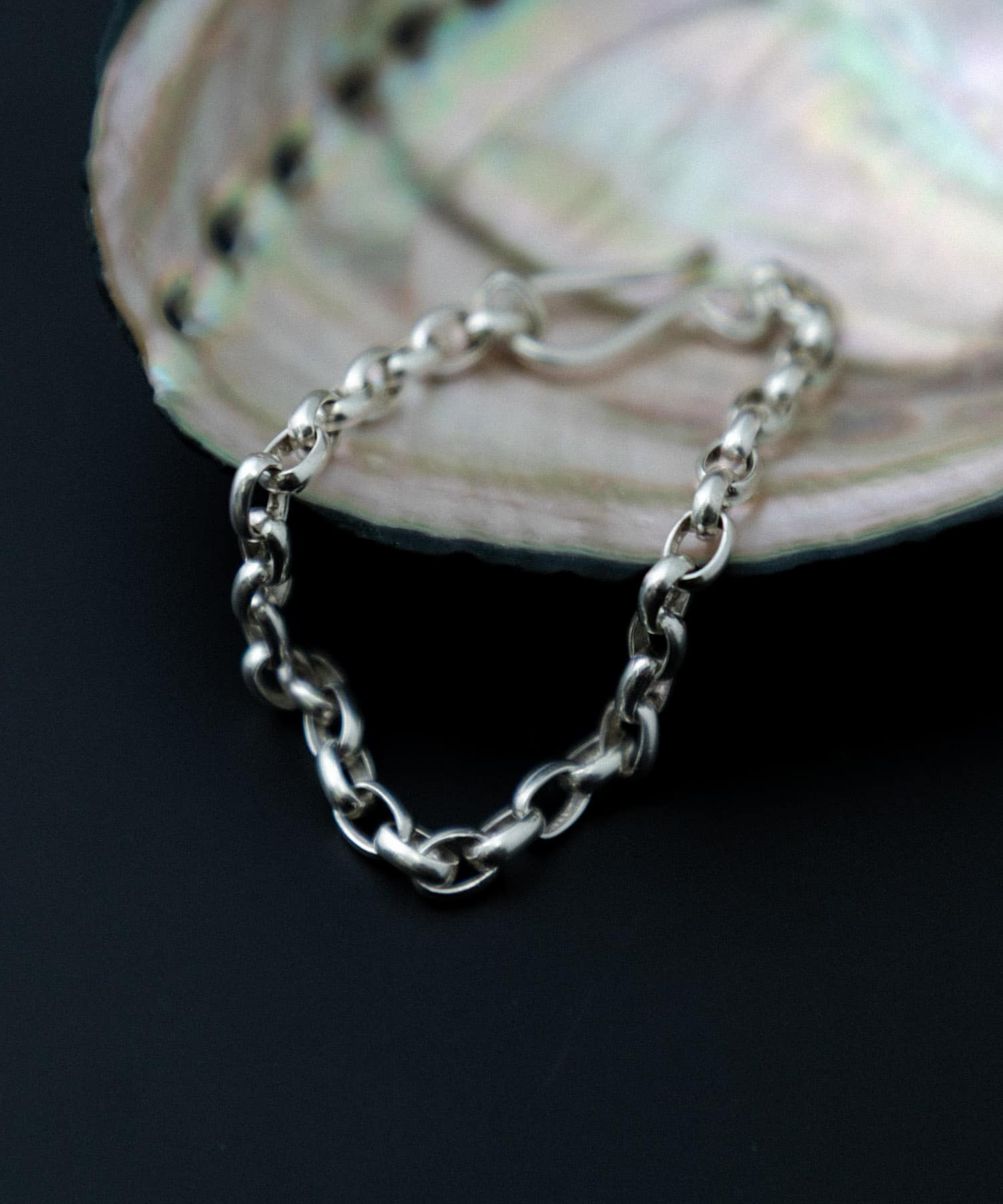 SMELLY so’　connected chain bracelet SLV -