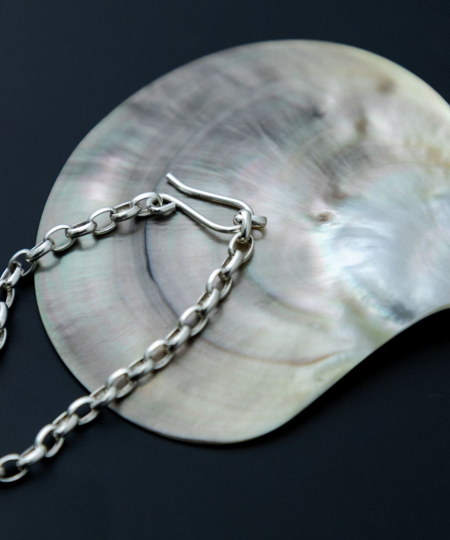 SMELLY so’　connected chain bracelet SLV -