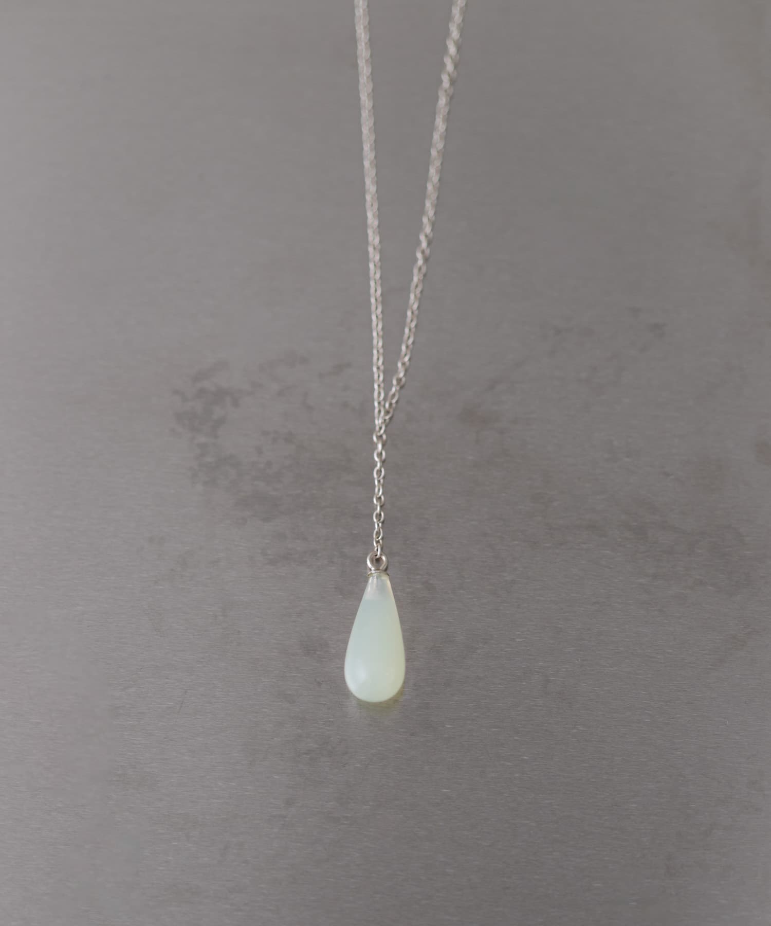 SMELLY so’　newjade  swing necklace SL/GR -