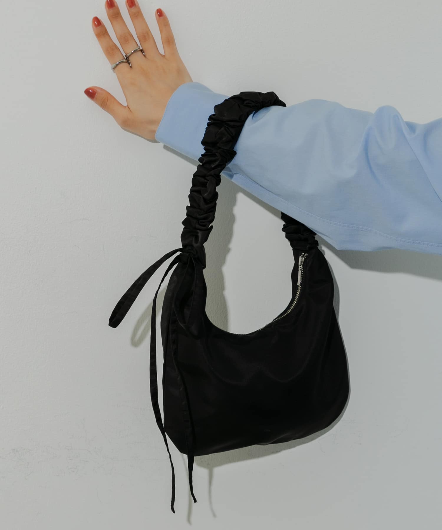 ギャザーワンハンドルバッグ BLK -