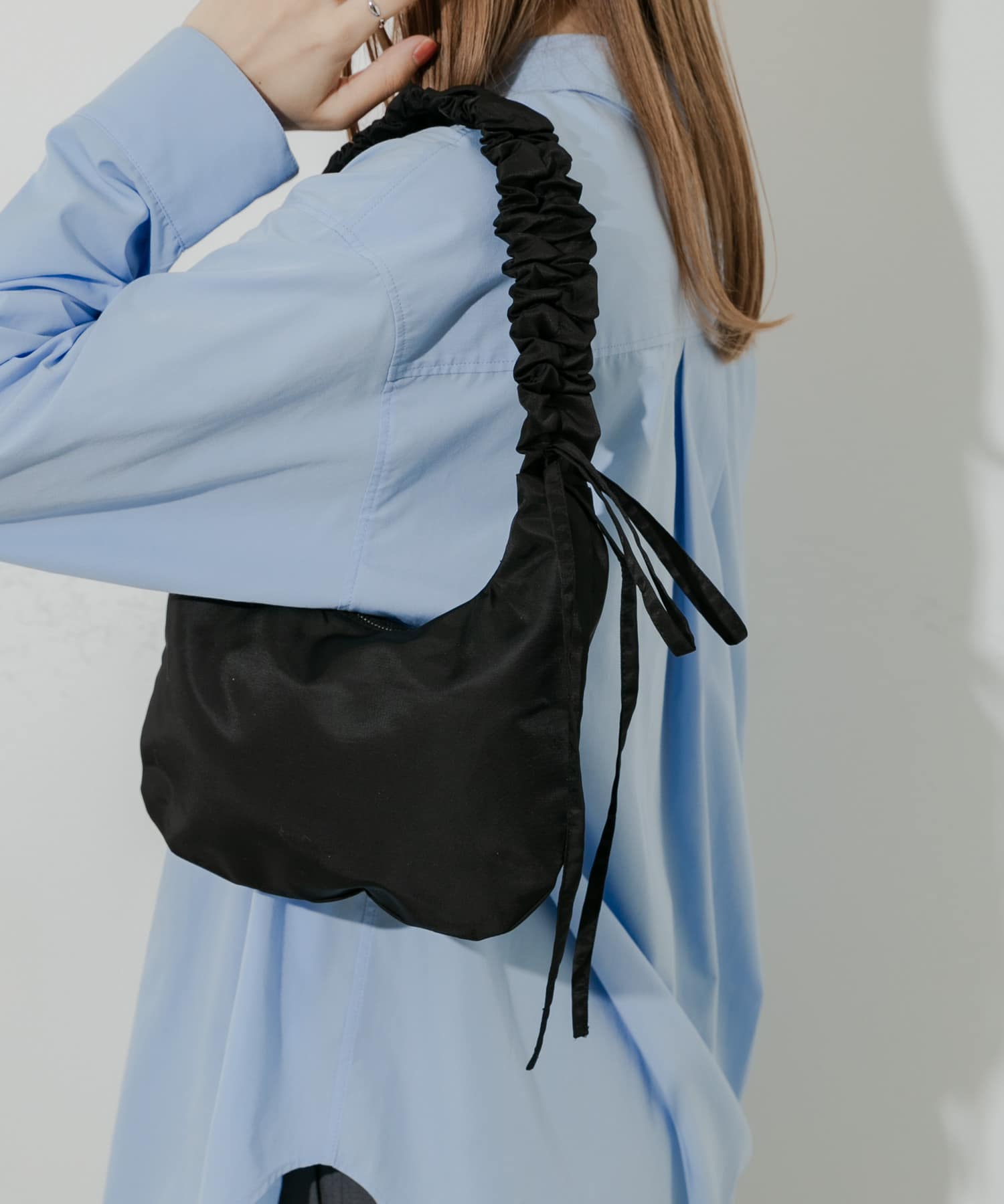 ギャザーワンハンドルバッグ BLK -
