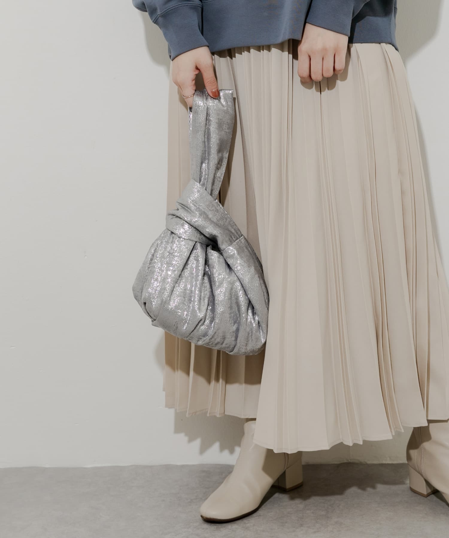 メタリックサークルバッグ SLV -