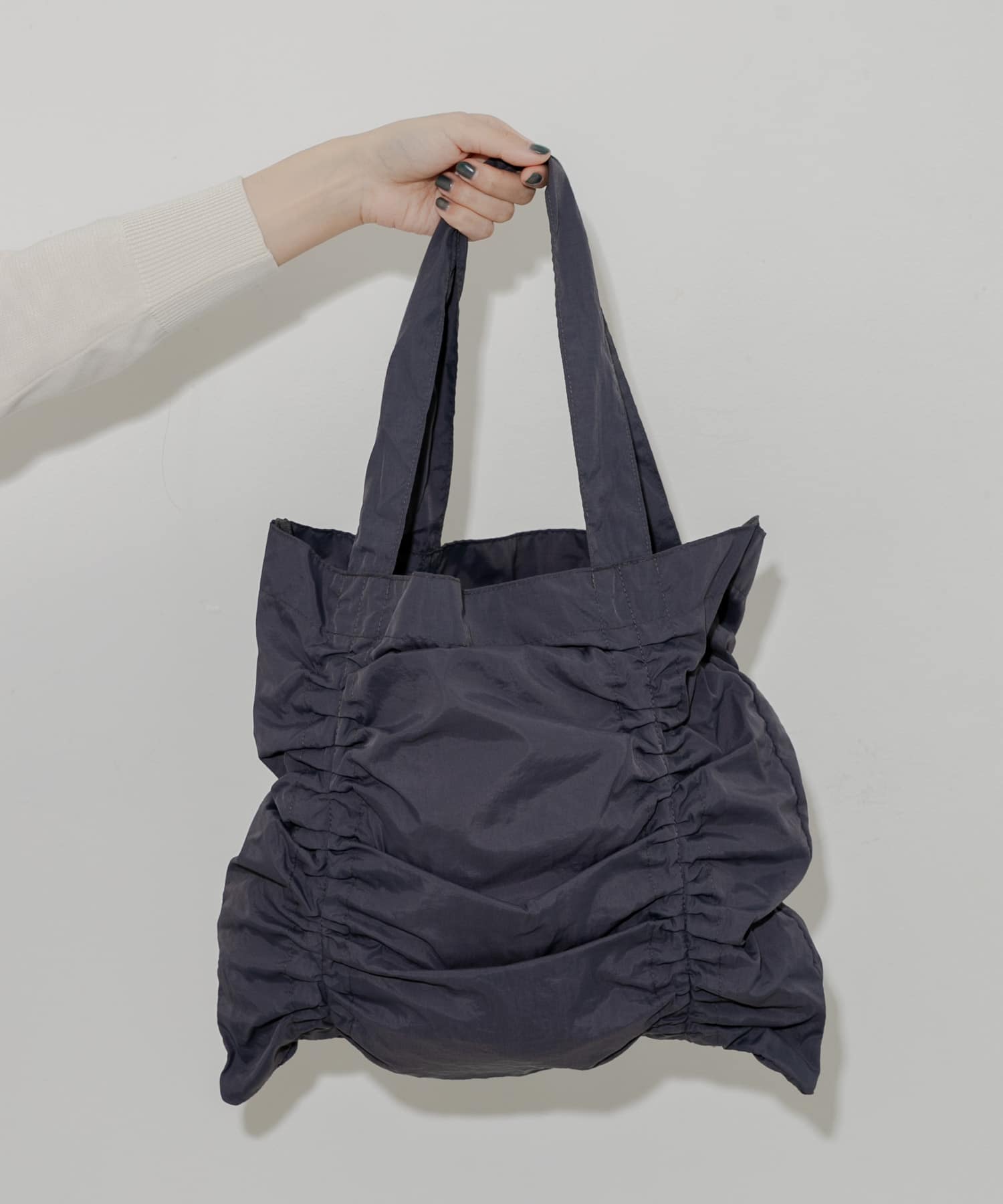 ナイロンギャザートート