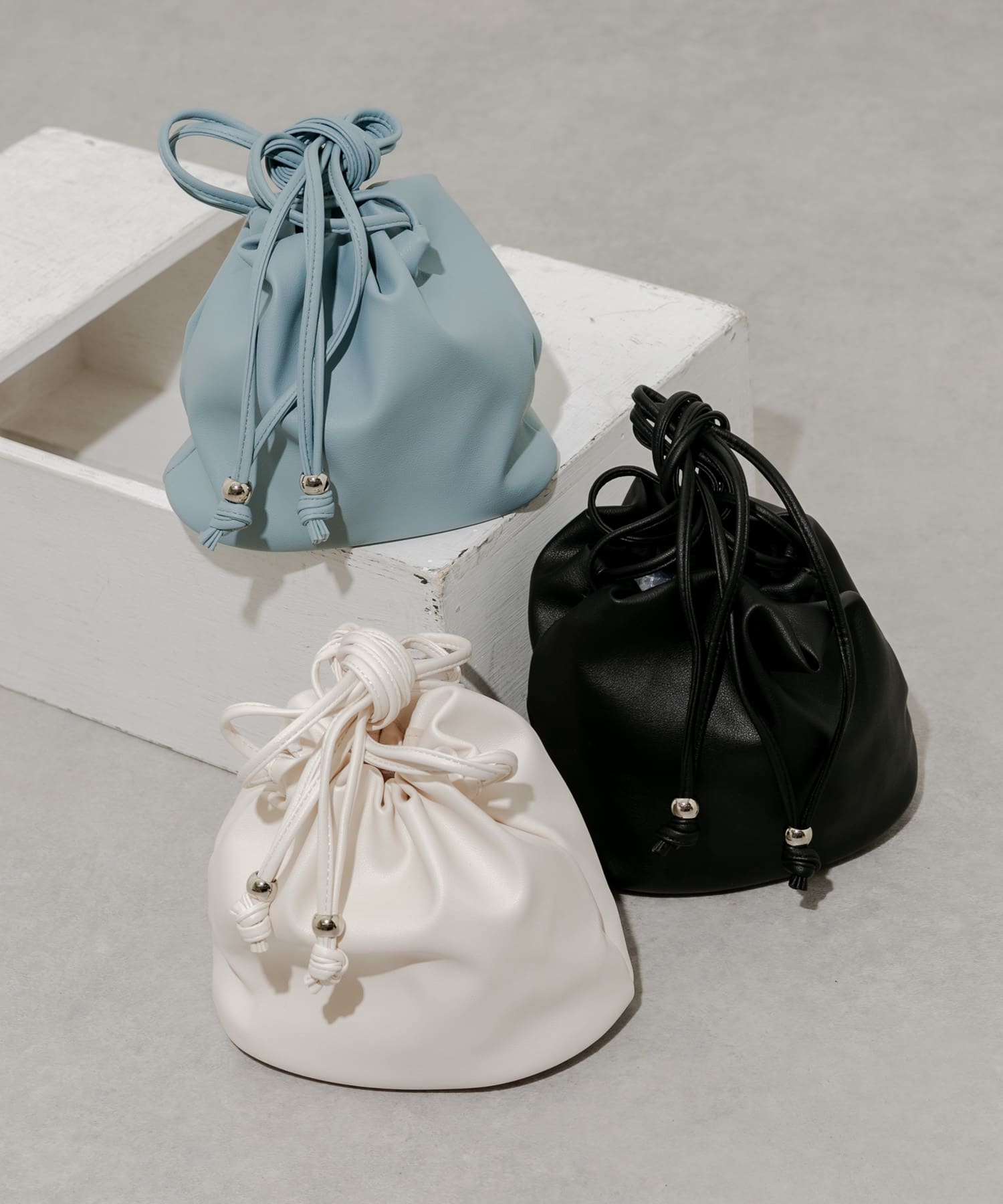 サークルキンチャクショルダー BLK -