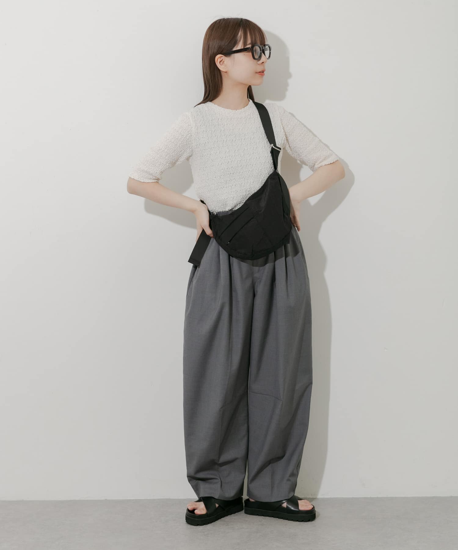 ハーフムーンナイロンショルダー BLK -