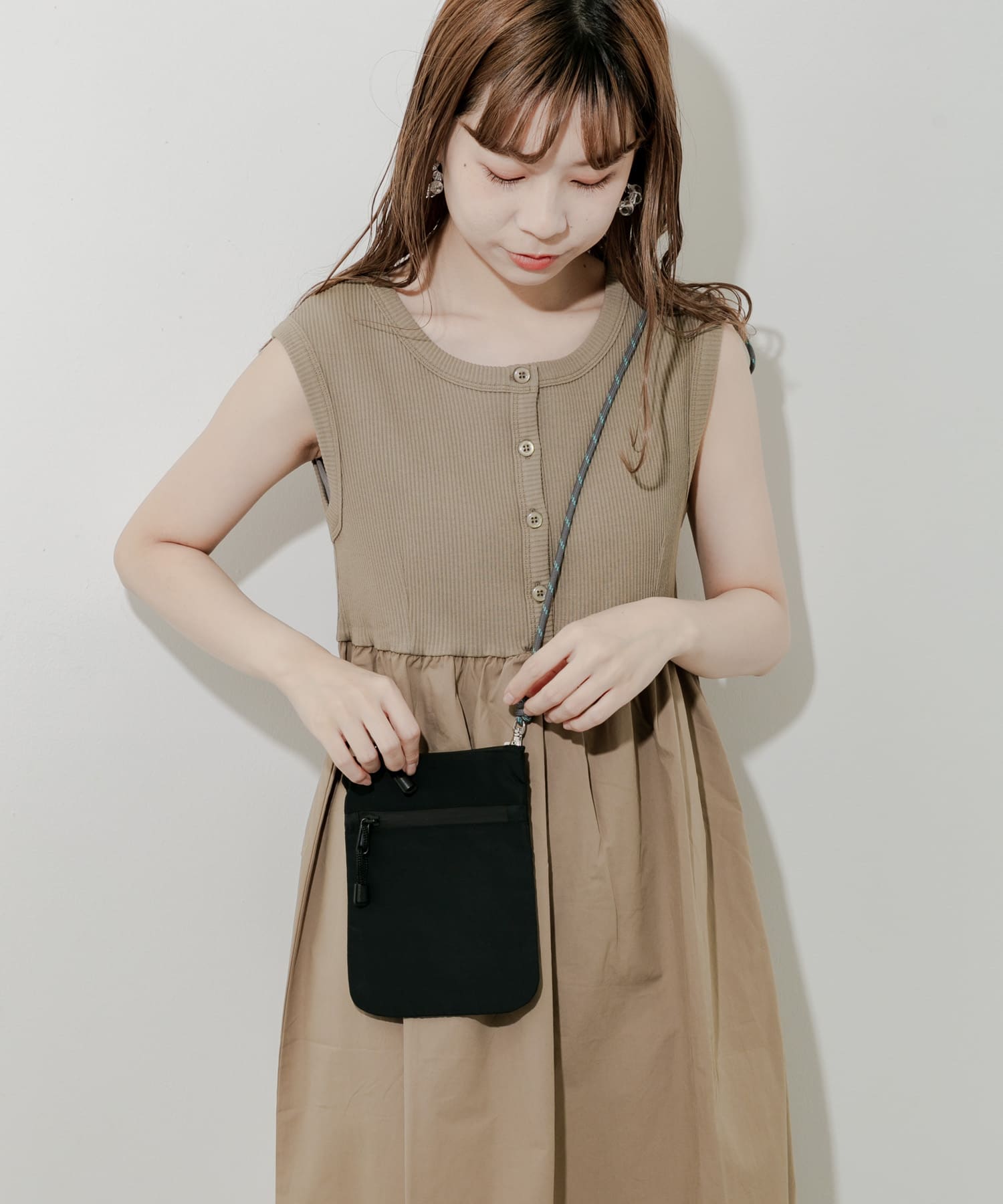 ジップミニサコッシュ BLK -