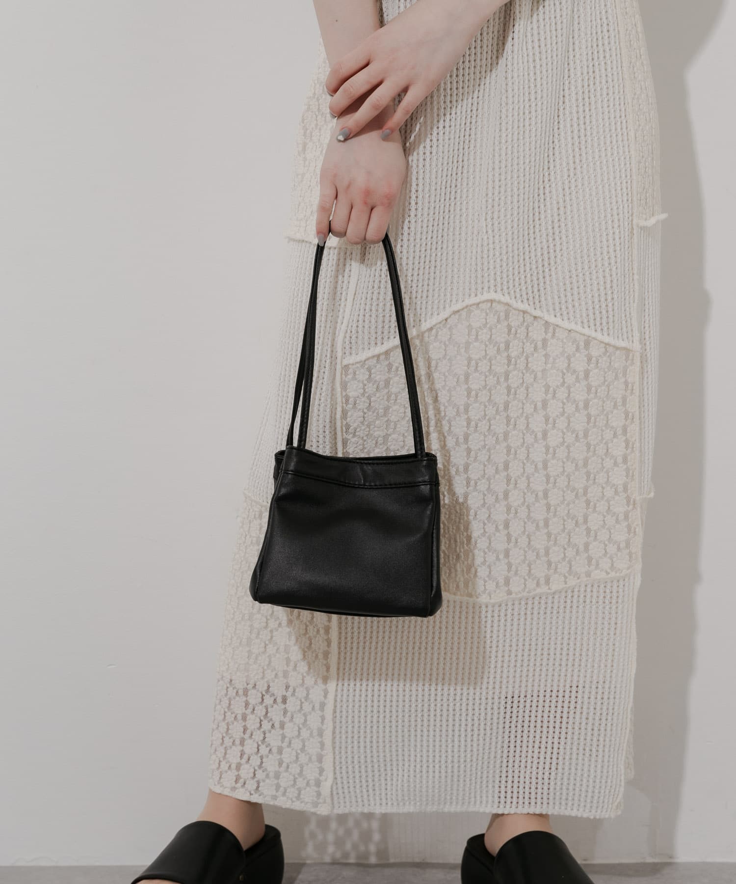 スクエアミニバッグ BLK -