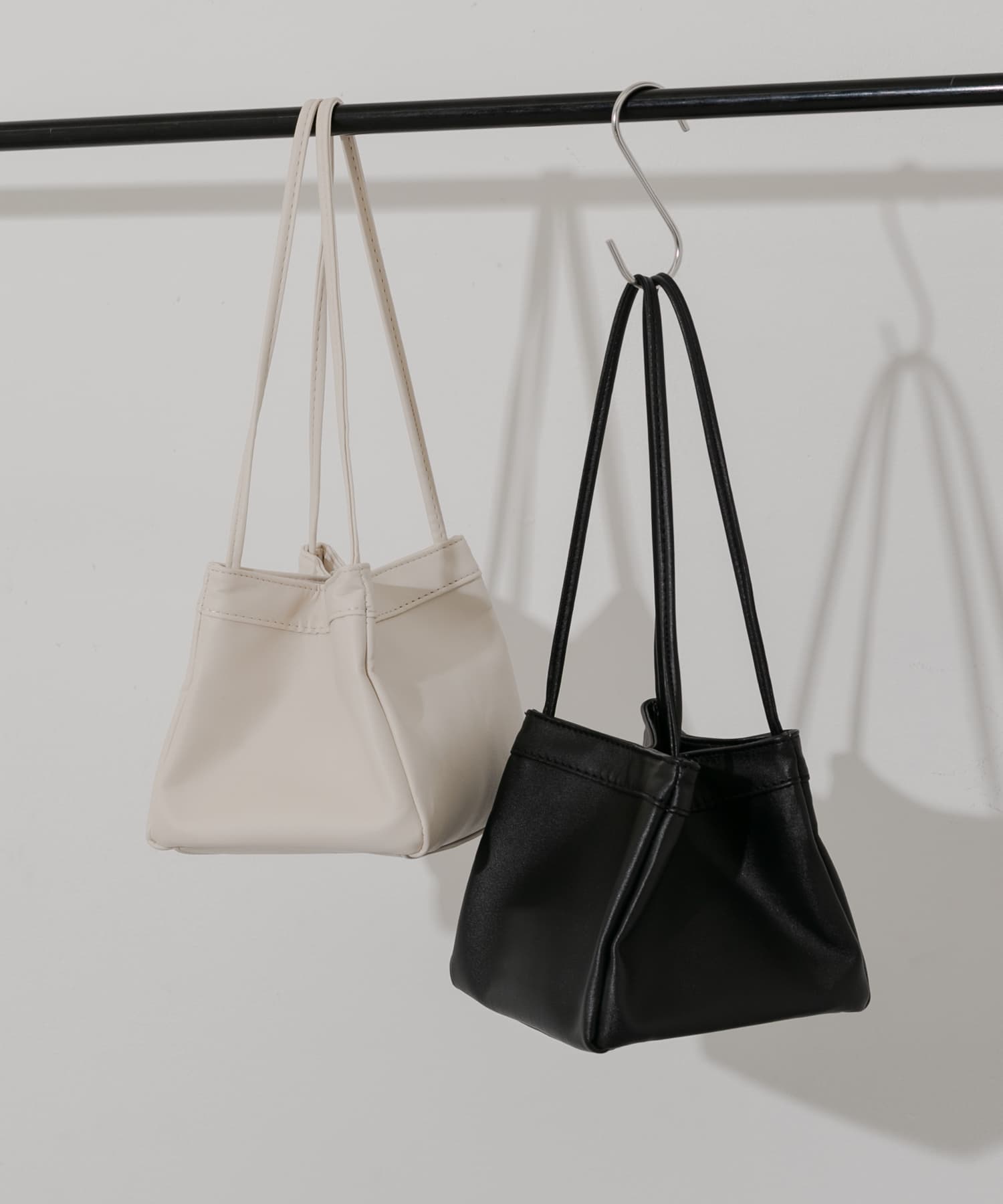 スクエアミニバッグ BLK -