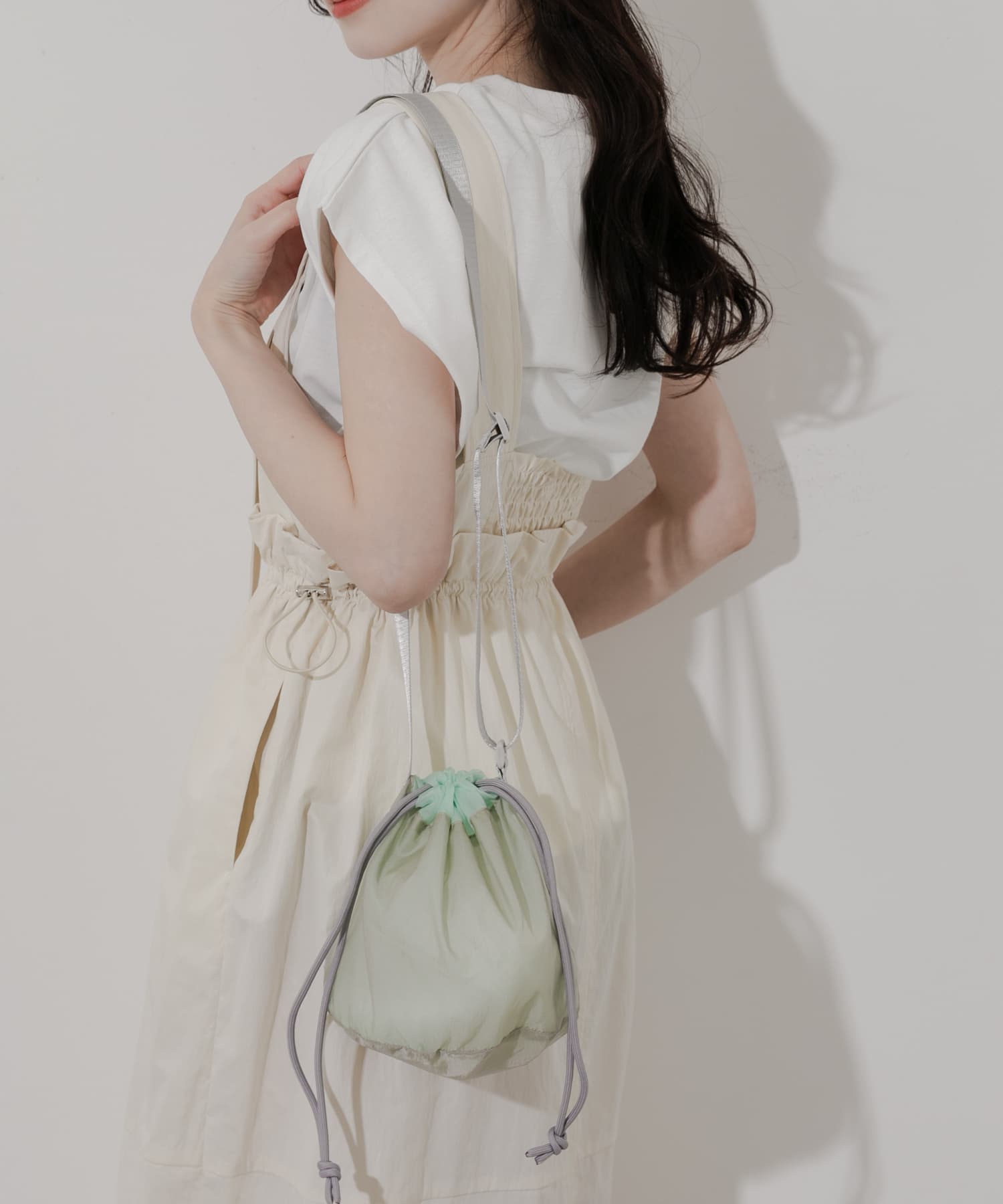 GRY/MNT