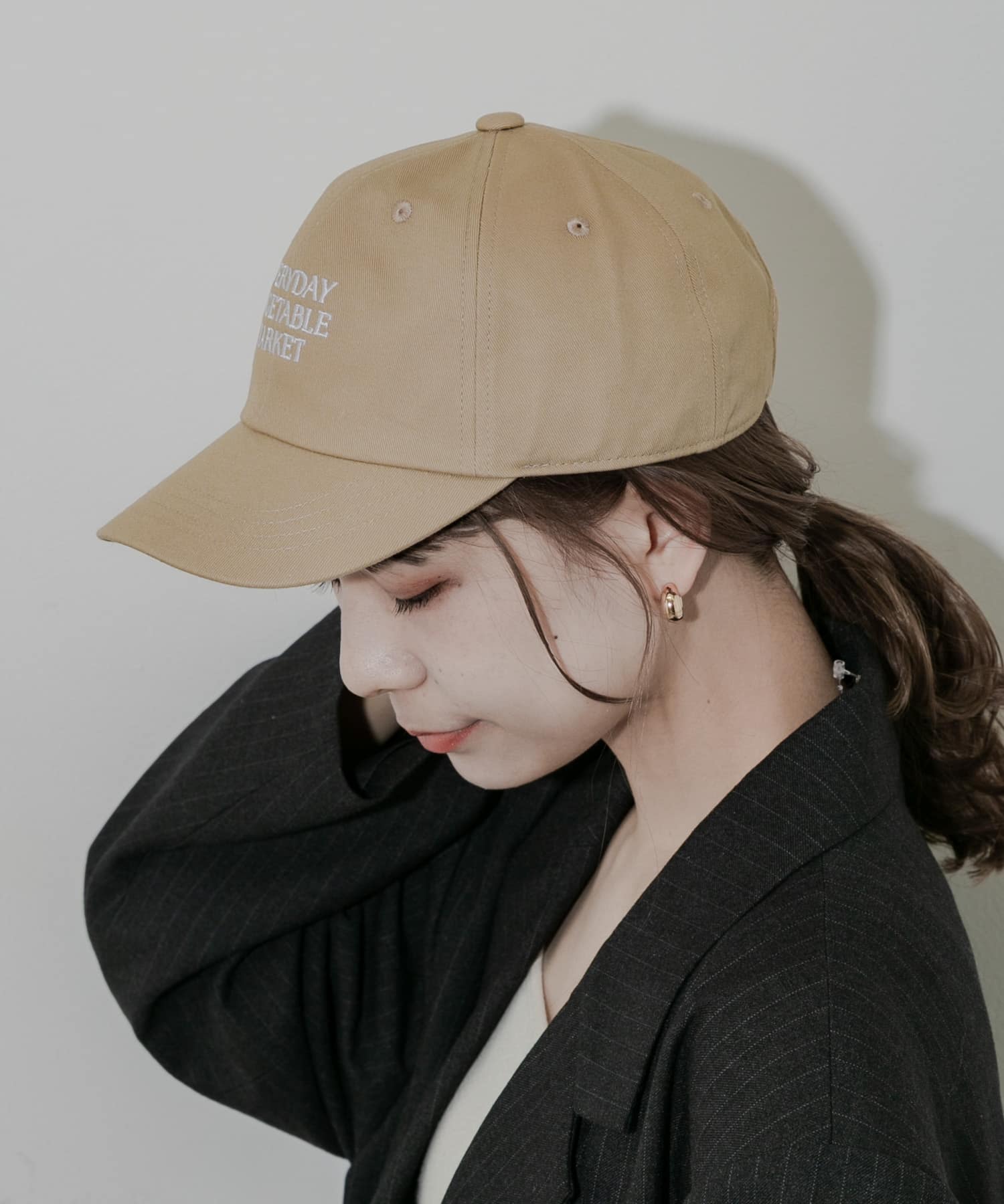 カラーロゴキャップ BEG -