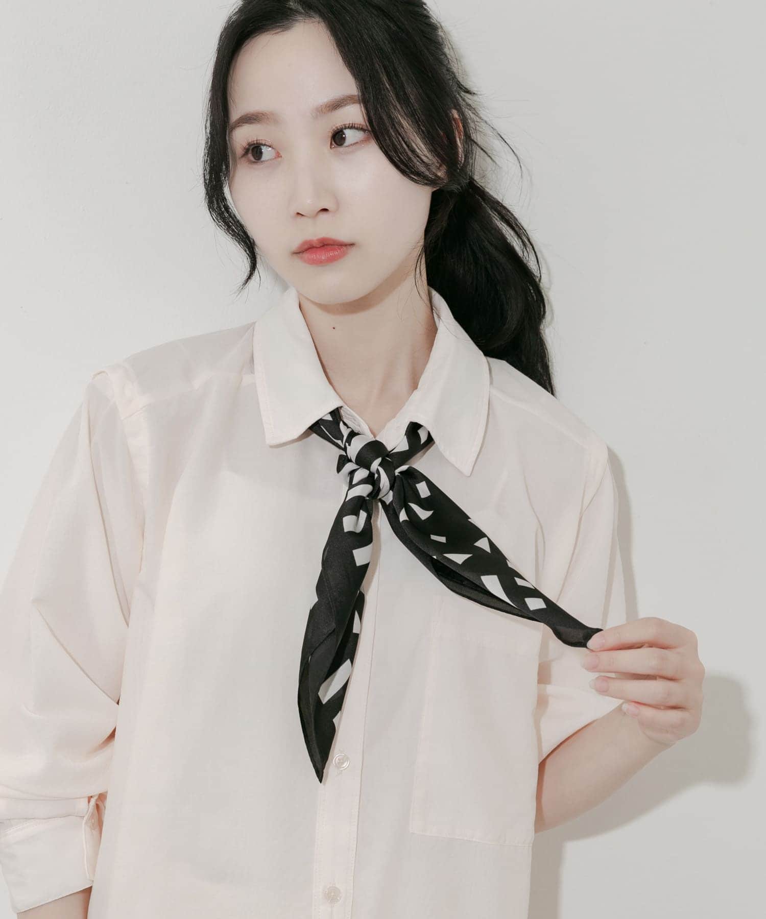 アソートパターンスカーフ BLK/IVO -