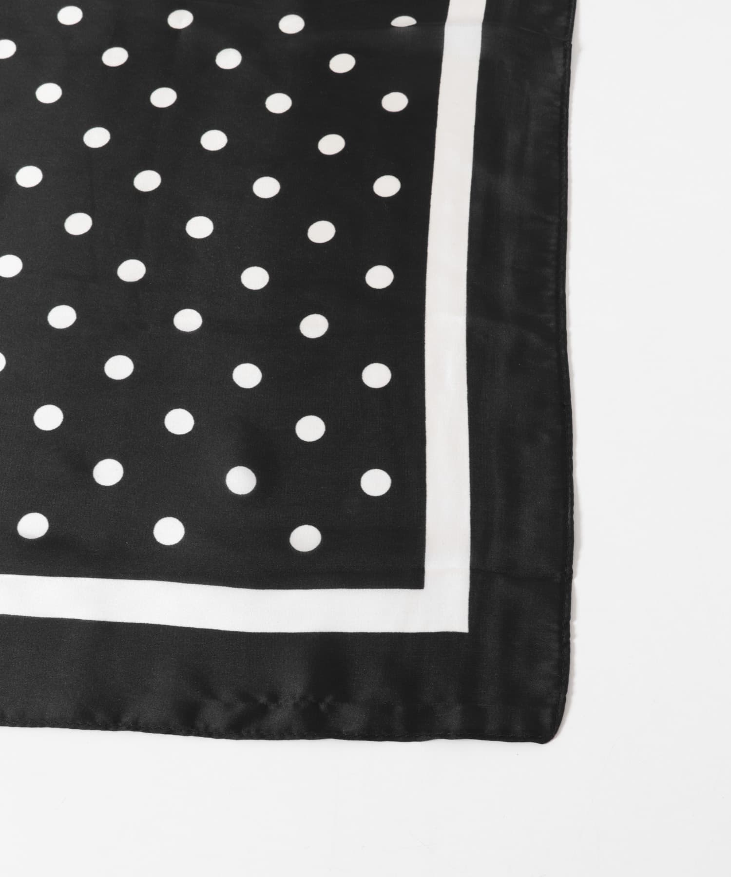 BLK/DOT