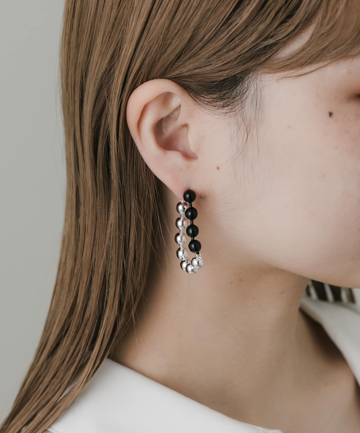 2トーンボールチェーンピアス BLK/SLV -