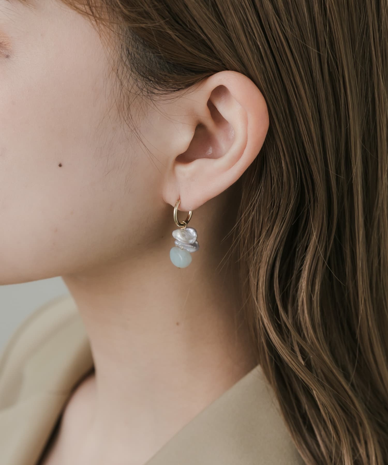 ドロップストーンフープピアス BLU/GLD -